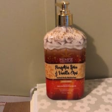 Hempz Pumpkin spice & vanilla chai herbal body moisturizer