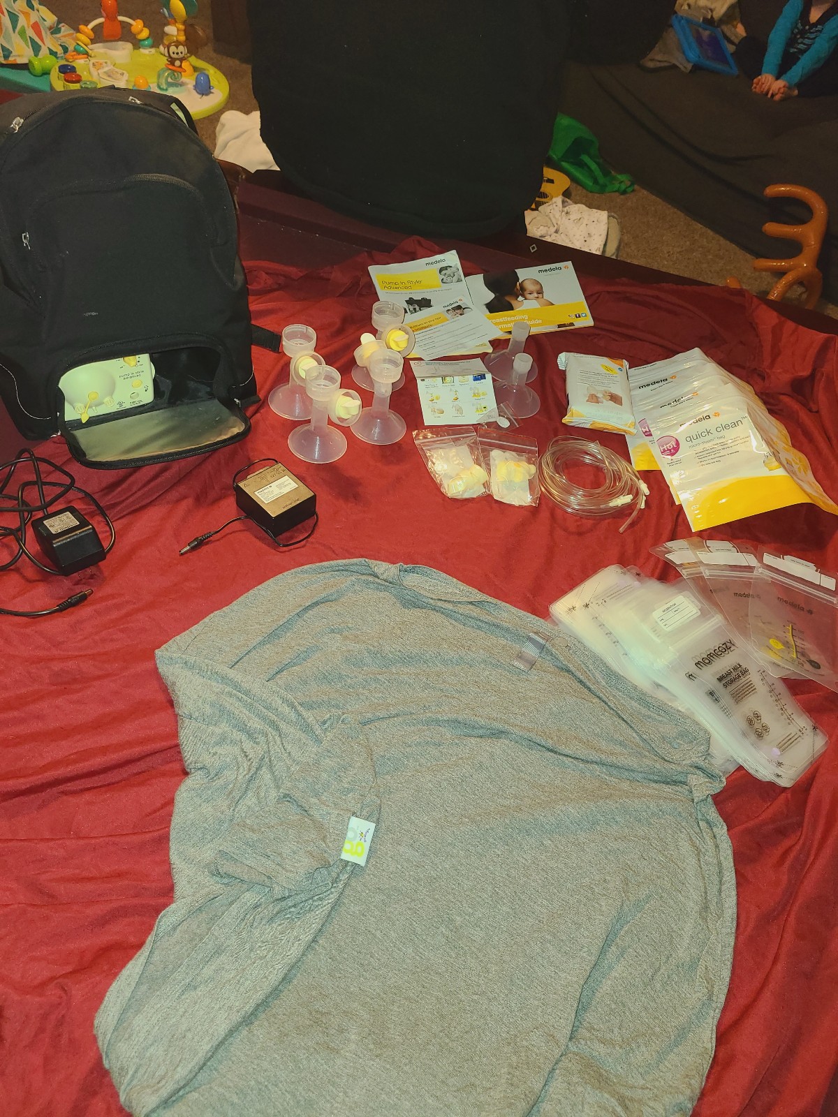 Medela Pump with goodies!