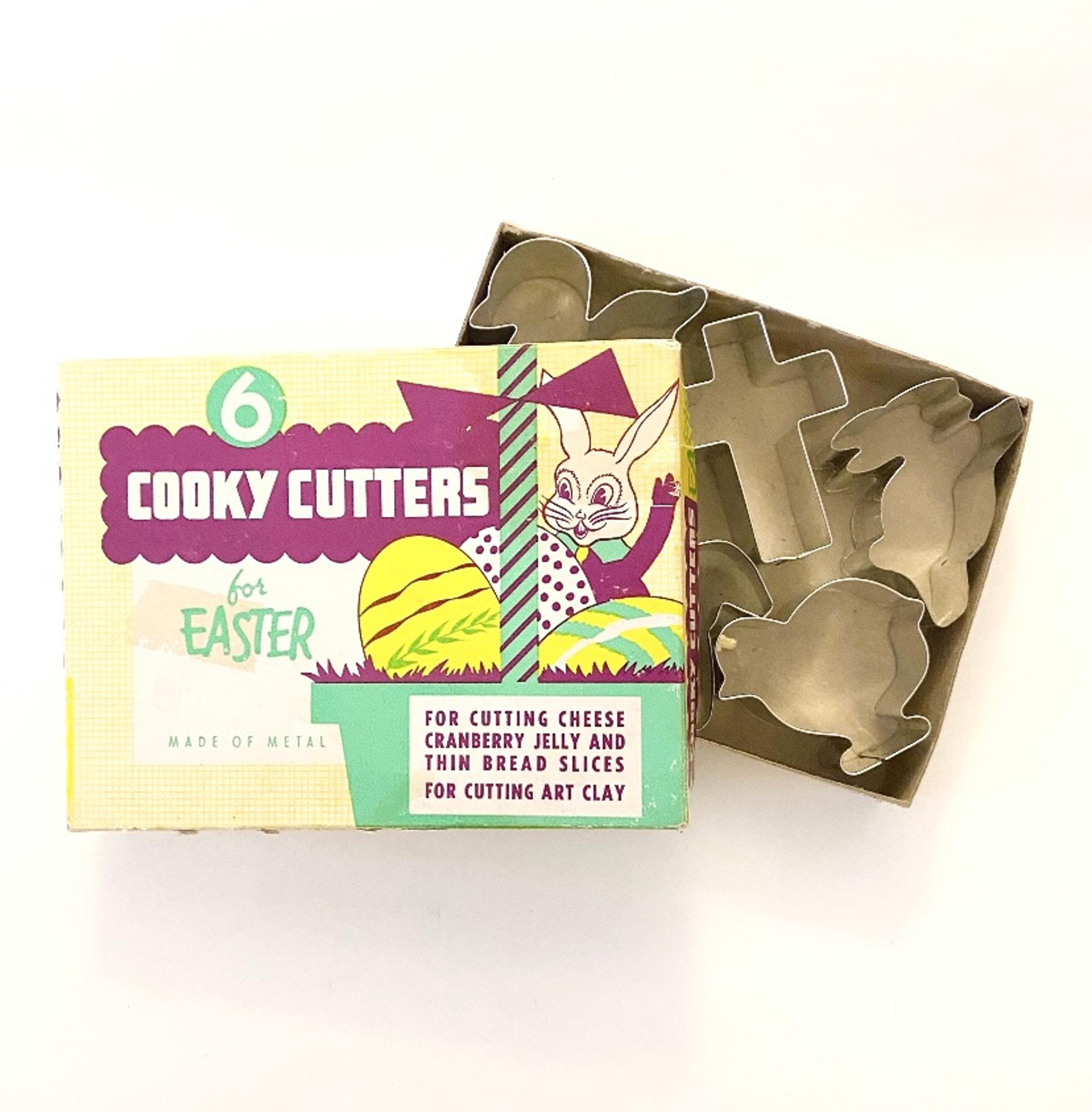 Vintage Easter Mini Cookie Cutter Set with Original Box