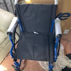 Drive Medical BLS18FBD-ELR Blue Streak Lightweight Wheelchair