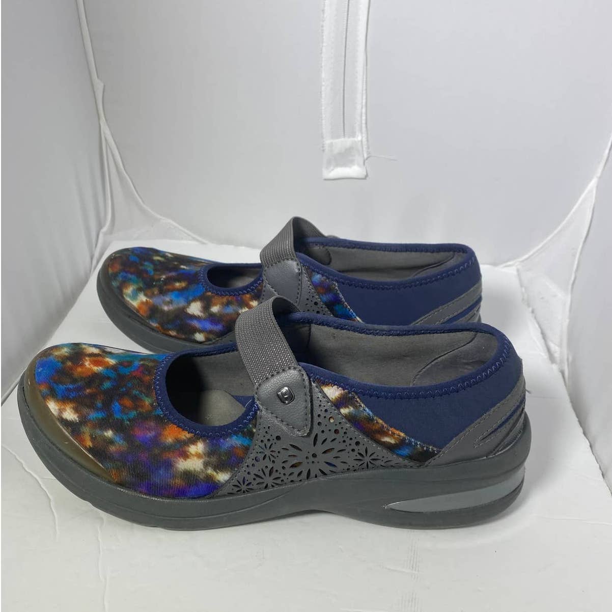 Bzees Reign Mary Jane Slip-Ons Women's Size 10M Comfort Shoes M