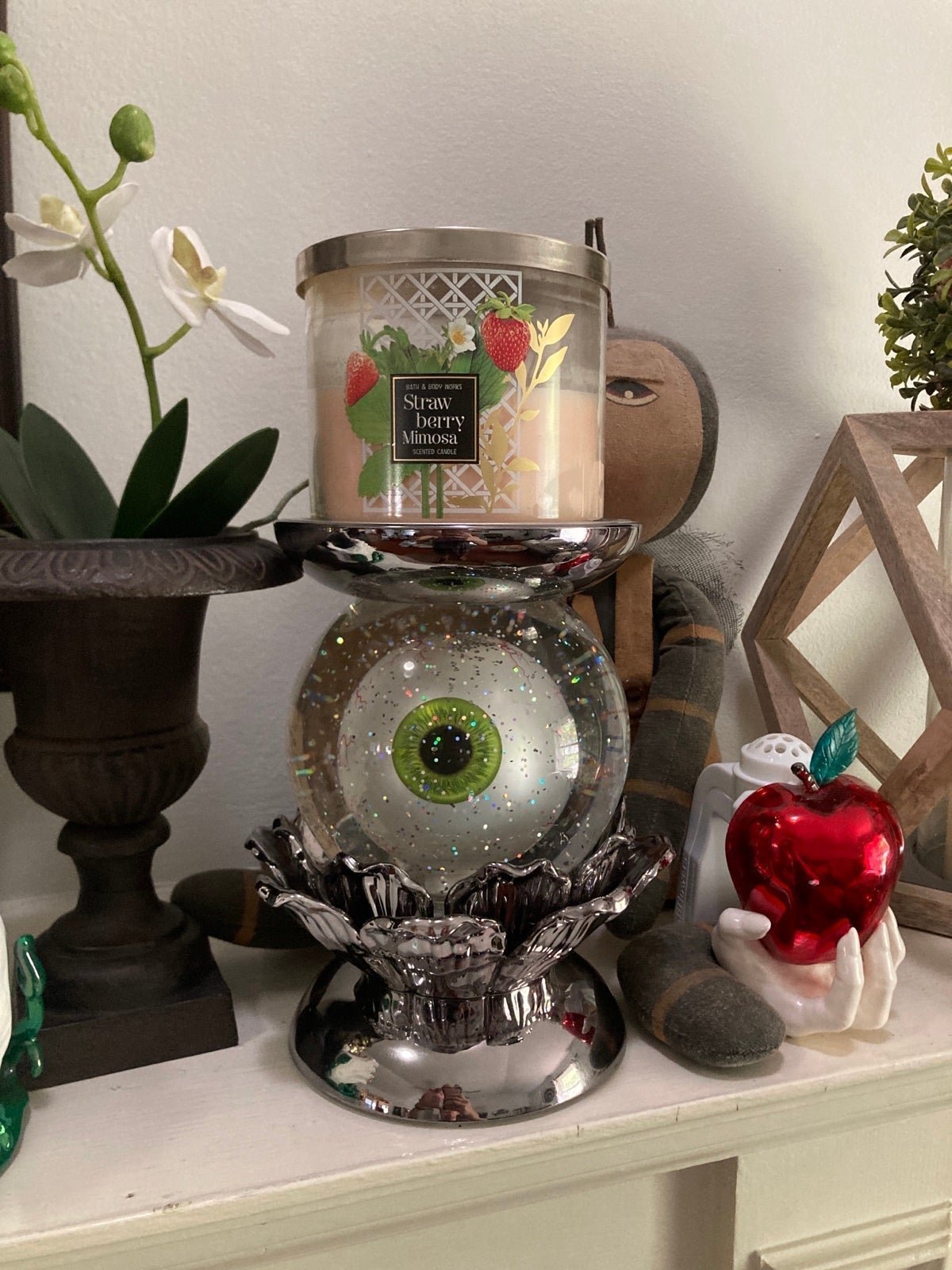 Bath Body Works Halloween Eyeball