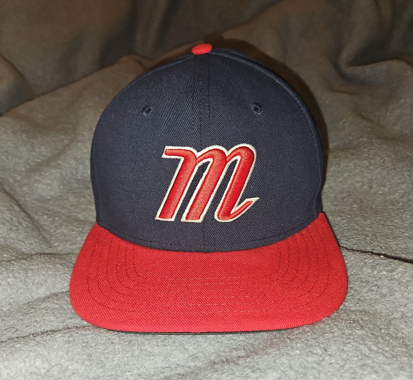 MARUCCI Sports Pro Series M Logo Men's Flat Bill Snapback Hat
