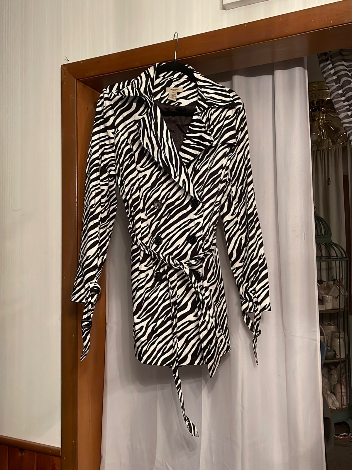 Vertigo Zebra Trench Rain Coat Size XL
