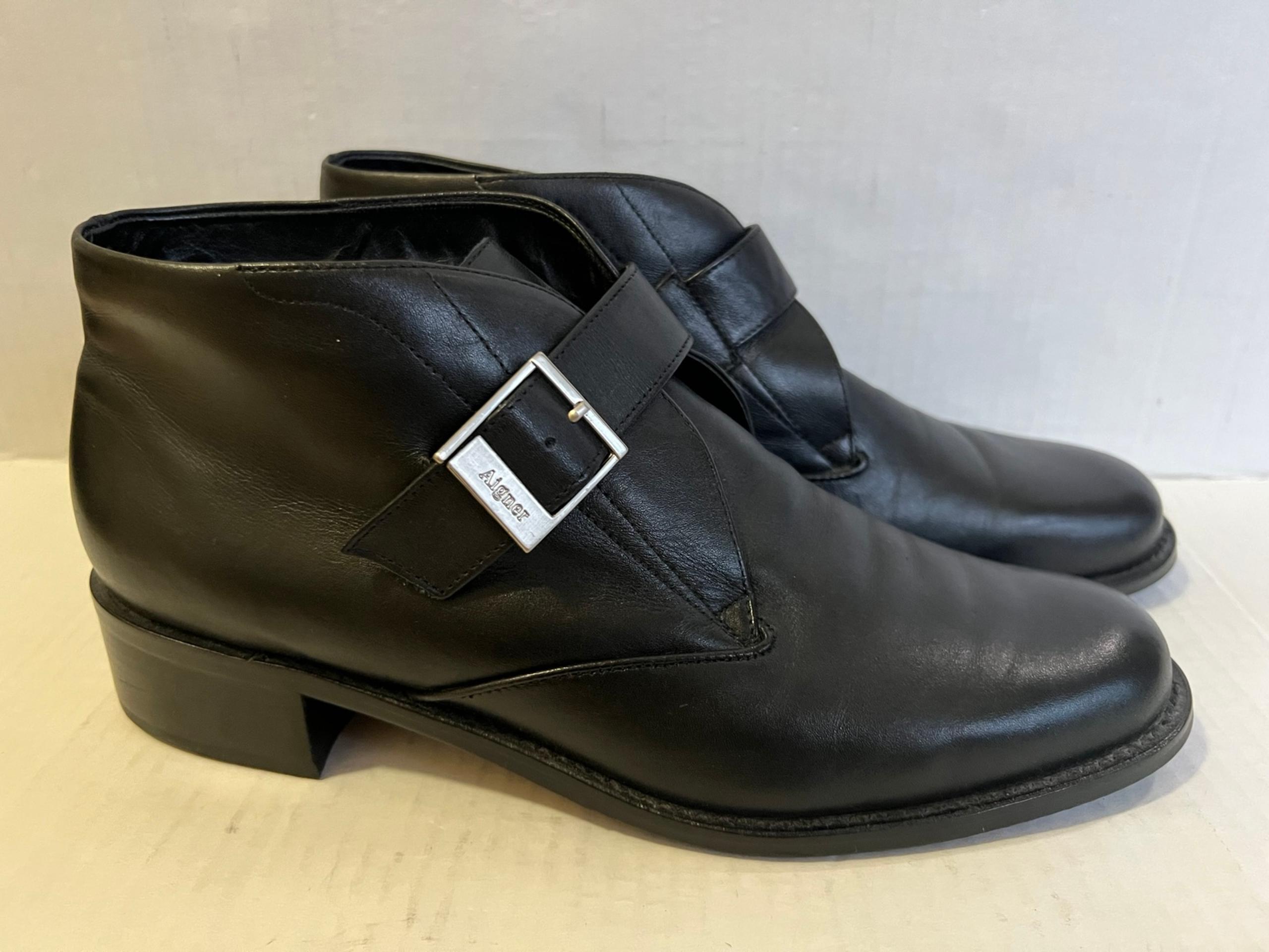 Etienne Aigner Ankle Boots Womens Size 9 Black Leather Adjustable Buckle 1" Heel