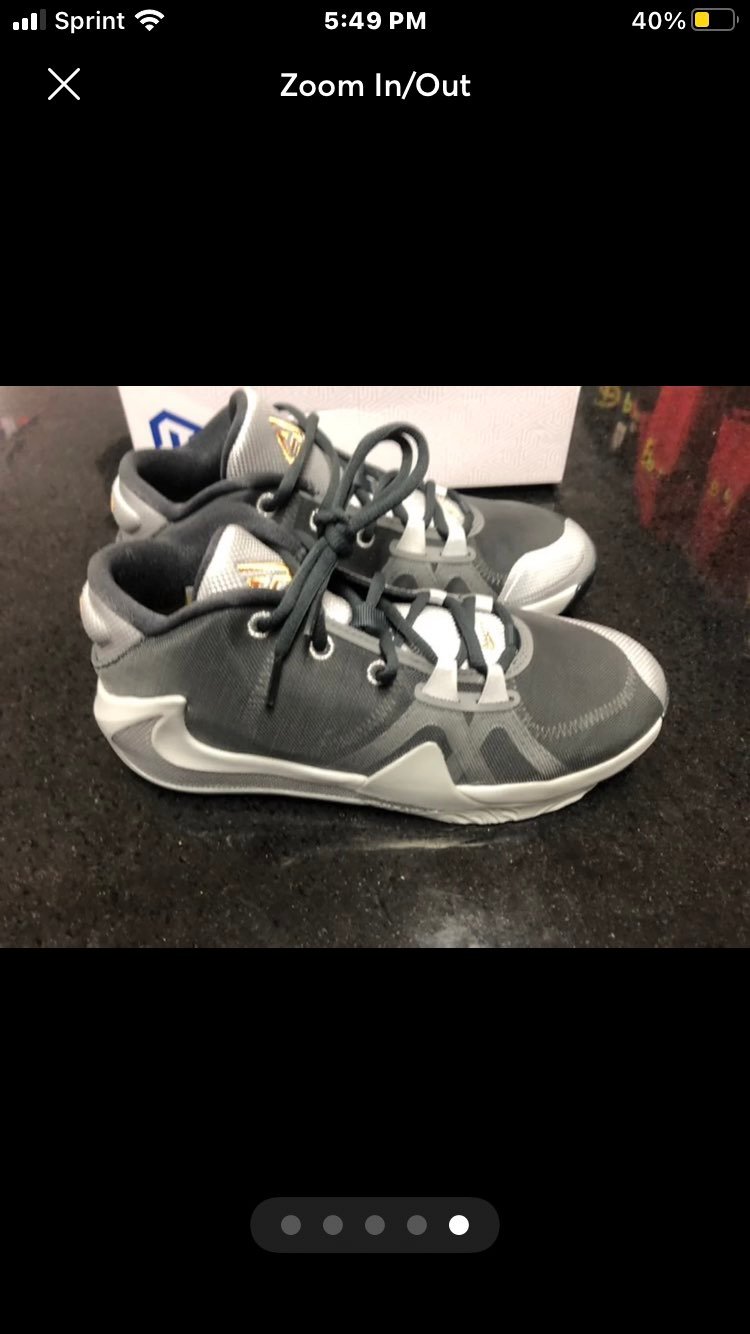 Giannis Nike zoom sz 7y