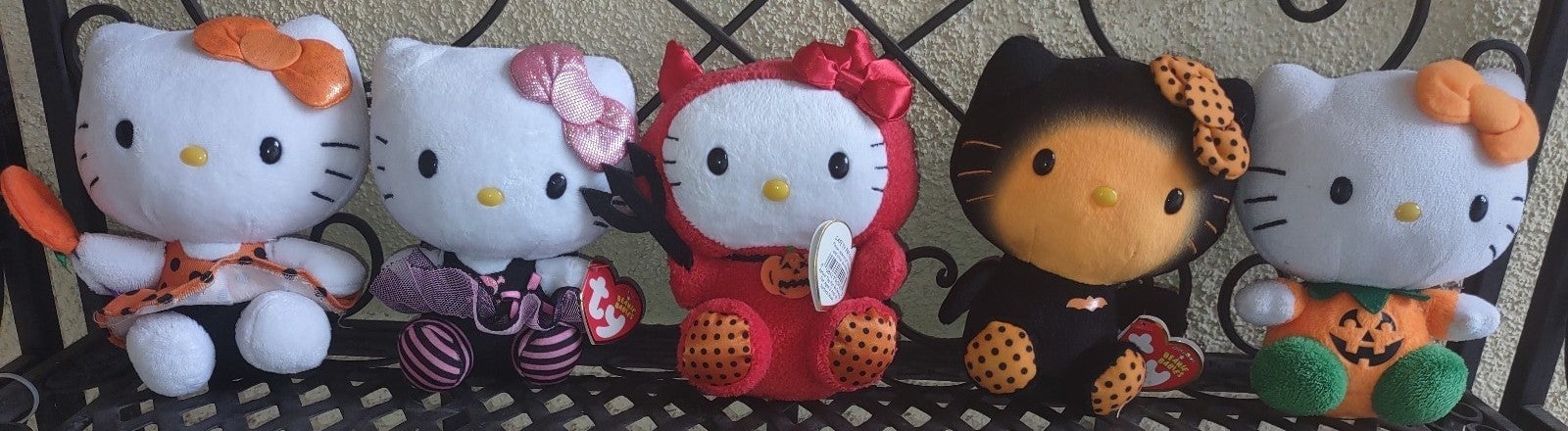 5pcs.TY Beanie Babies Hello Kitty Sanrio plush toys.Halloween decor Set!)