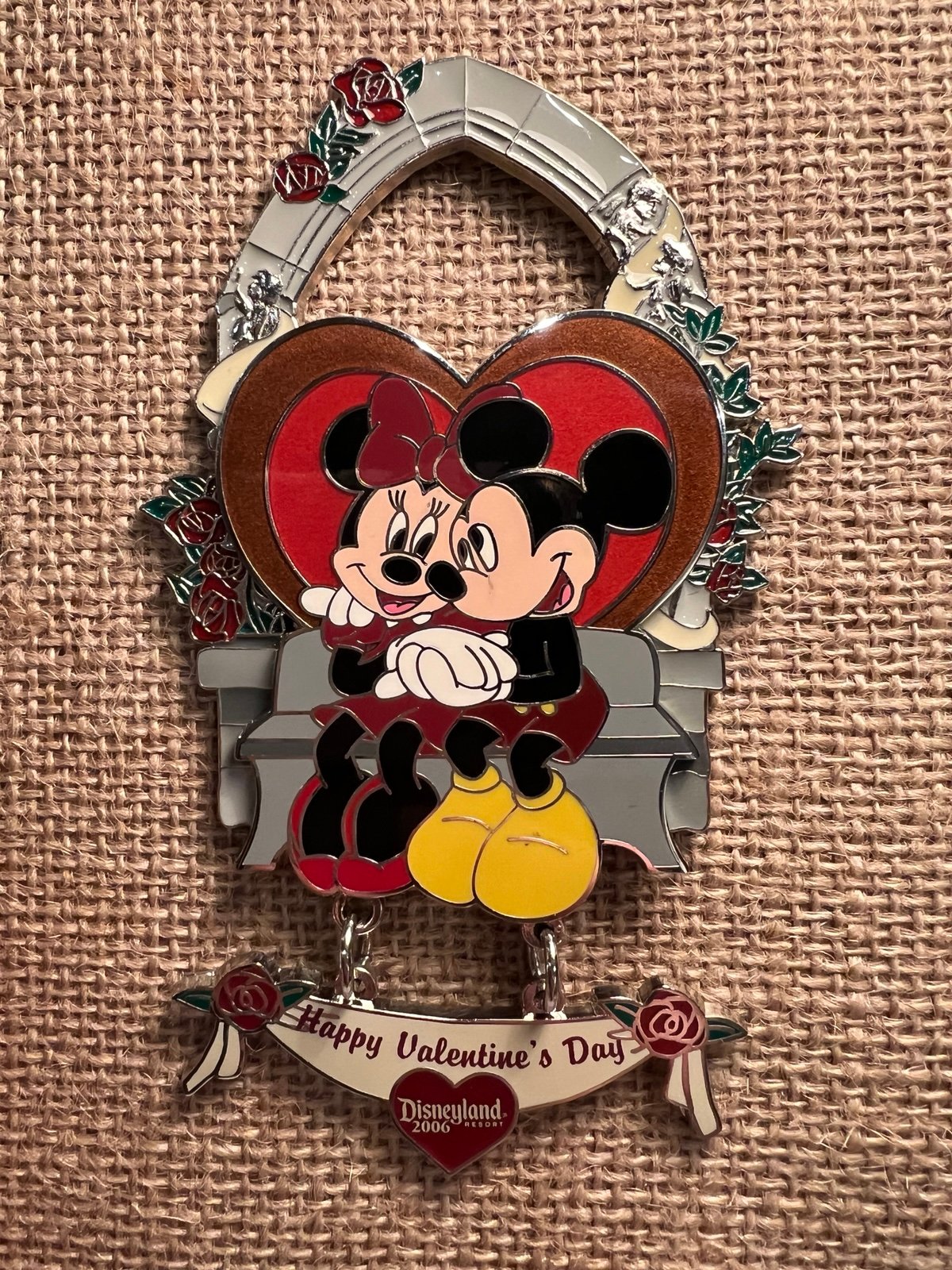 Mickey Mouse and Minnie Mouse Jumbo Valentine’s Day pin