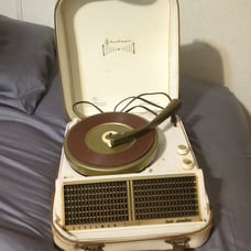 Vintage Steelman Record Player Twin Speakers In Carrying Case Model 2-1142