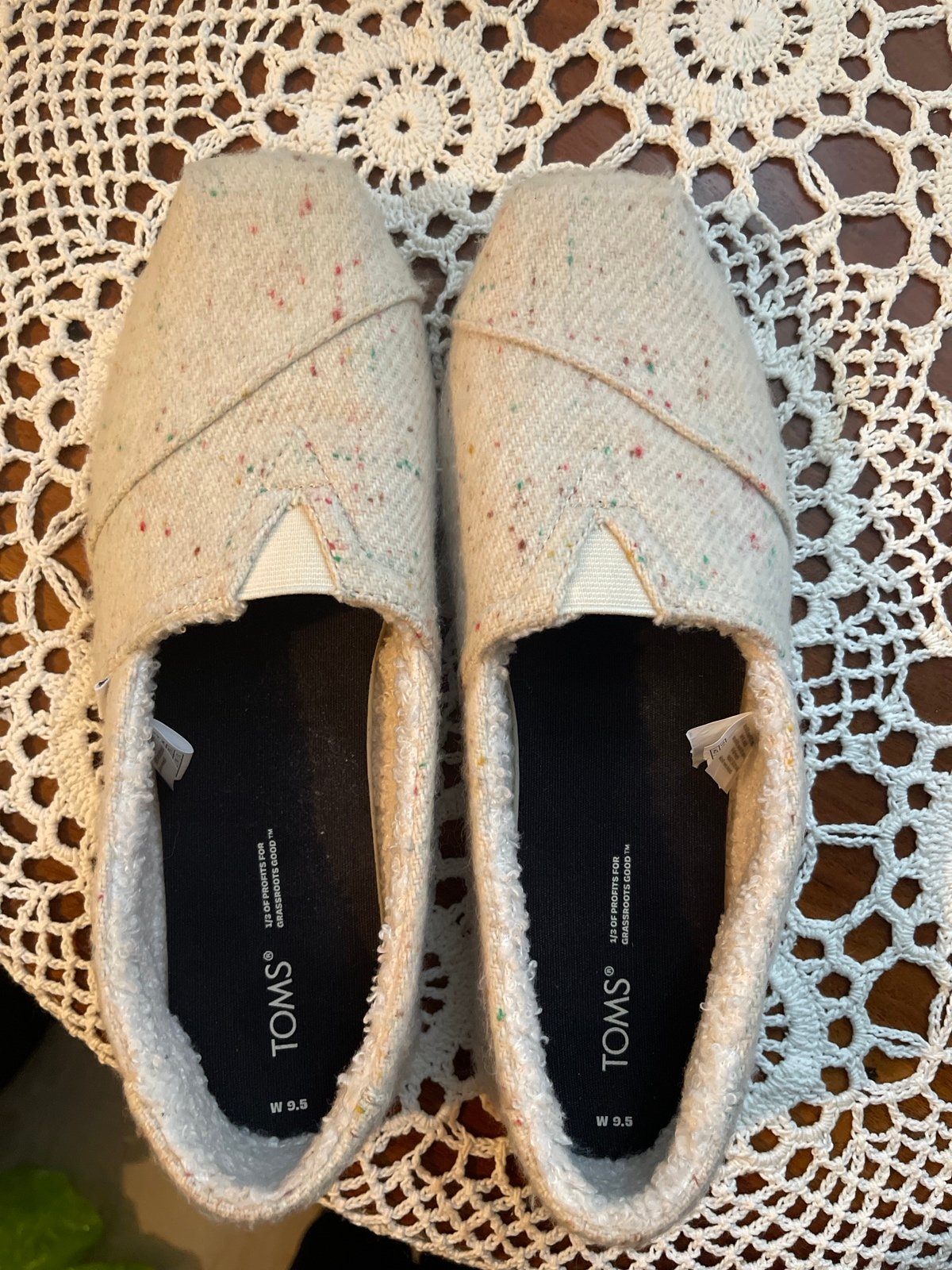 Toms Alpargata Cozy Natural Speckled Fur Lined Slip Ons Sz 9.5. NWOT