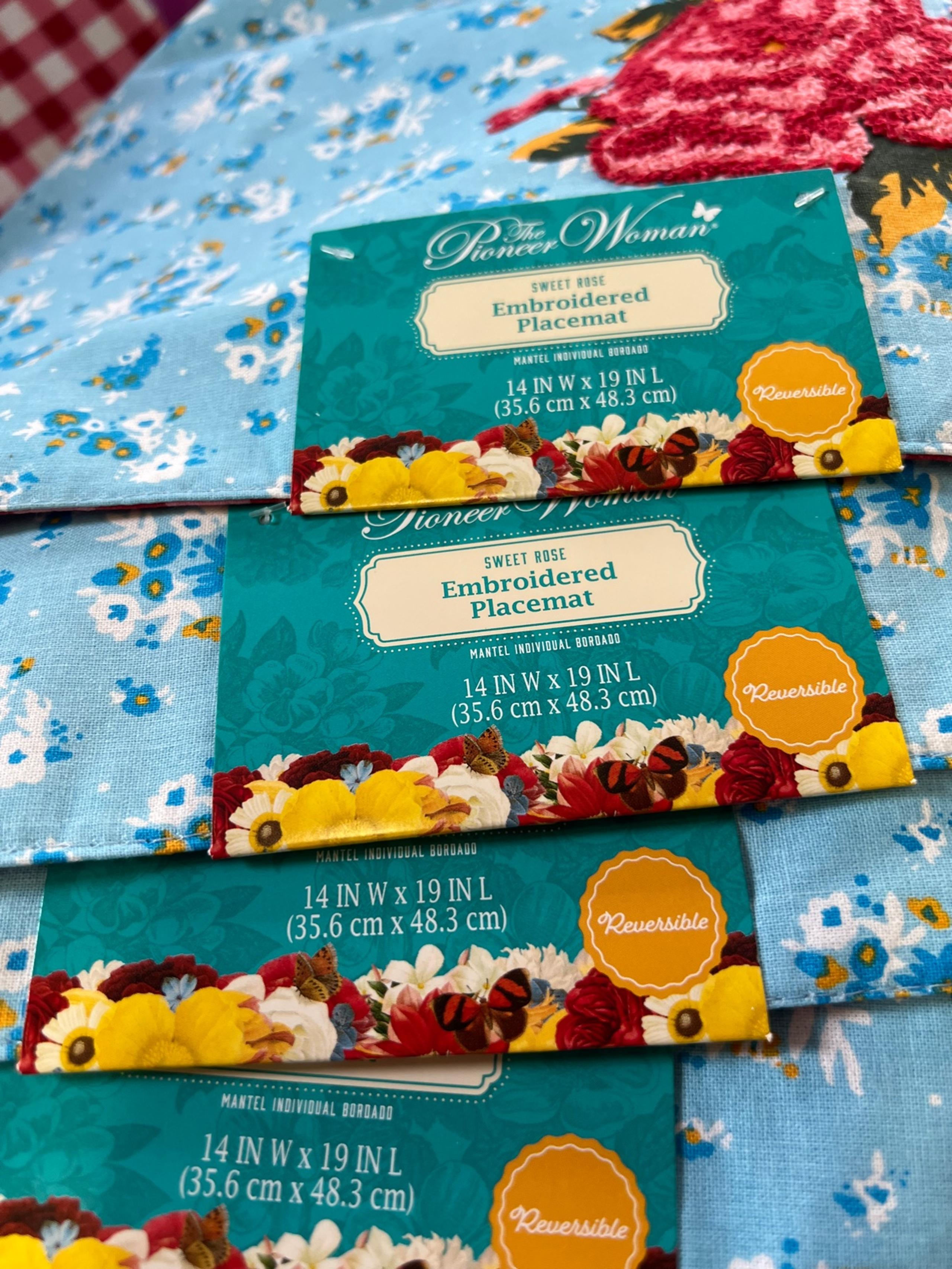 Pioneer Woman Sweet Rose Placemats