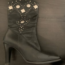 Matisse mid-calf cowboy style 6.5