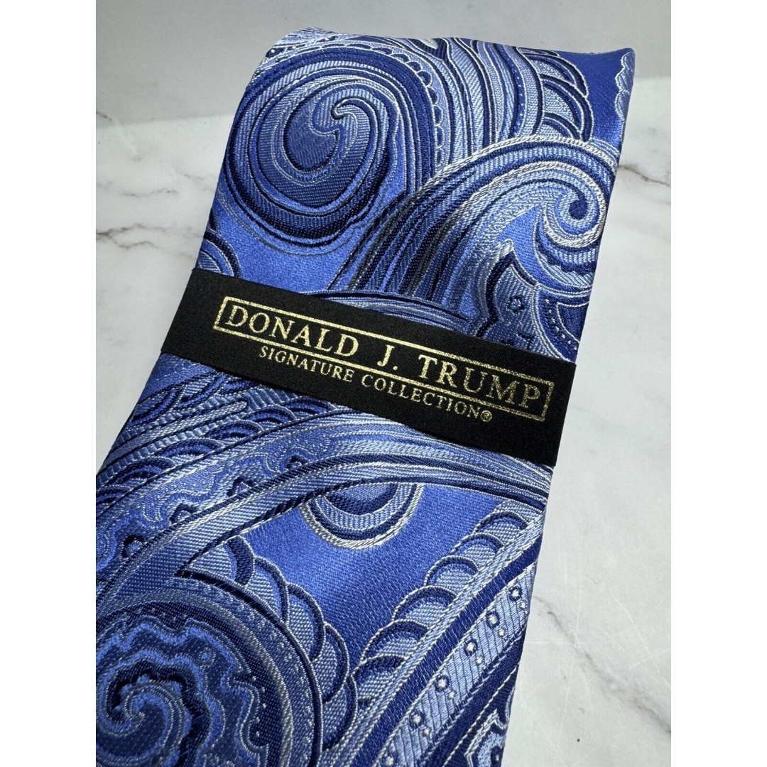 Donald Trump Signature Collection Necktie Silver Blue Paisley Tie NEW