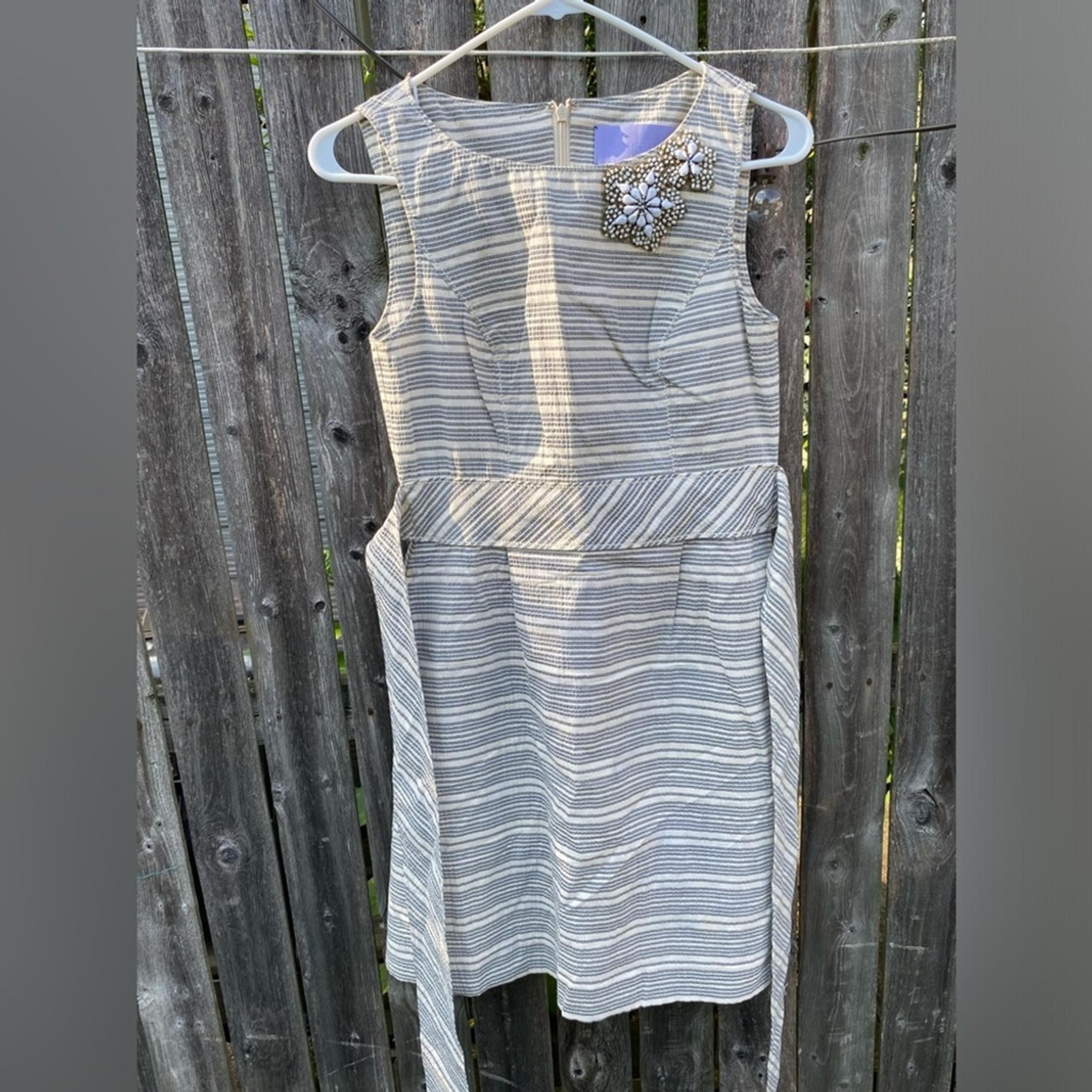 Vera Wang Lavender Label Stripped Mini Dress - Size 2 - Excellent Condition