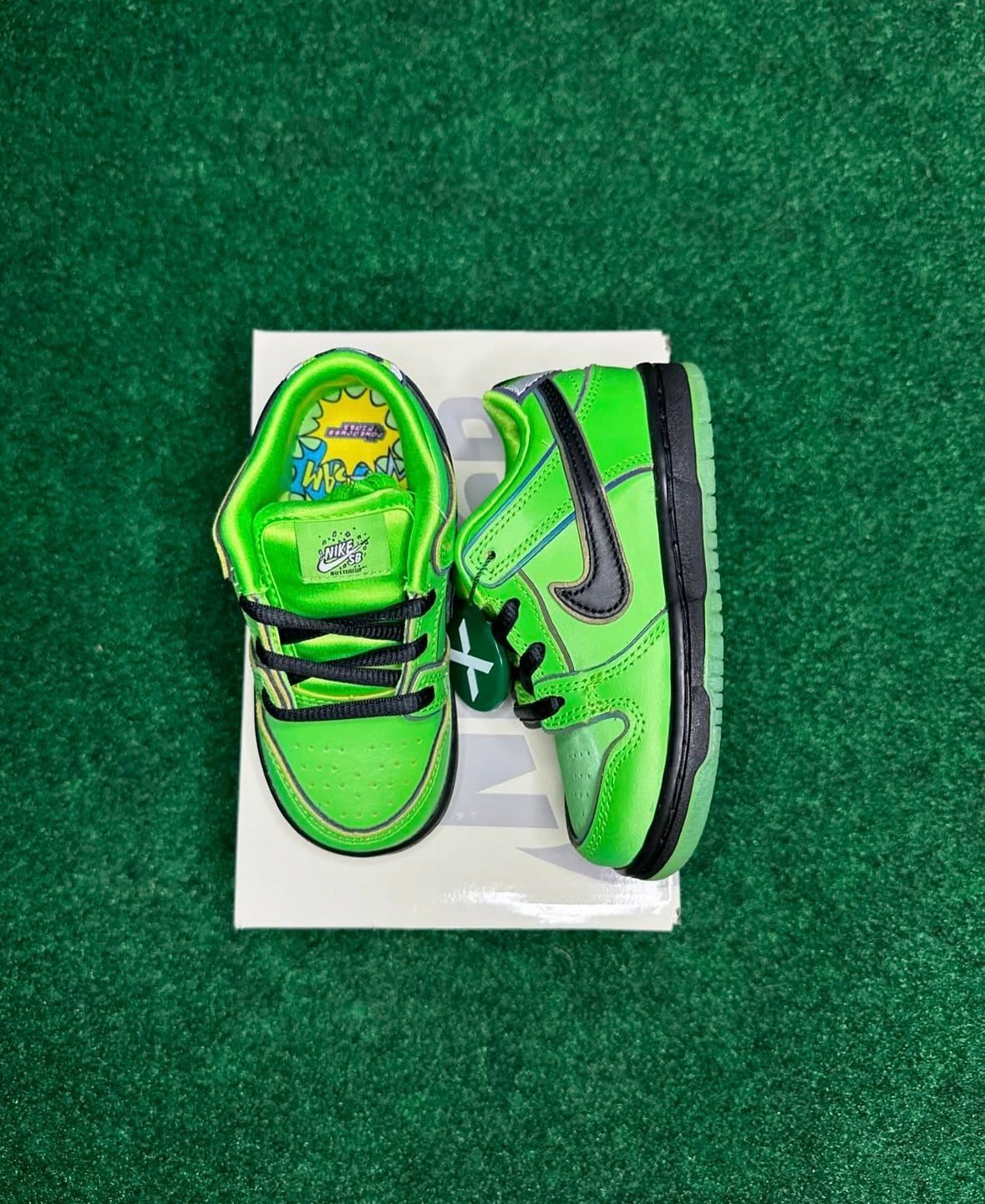 Nike dunk low powderpuff buttercup