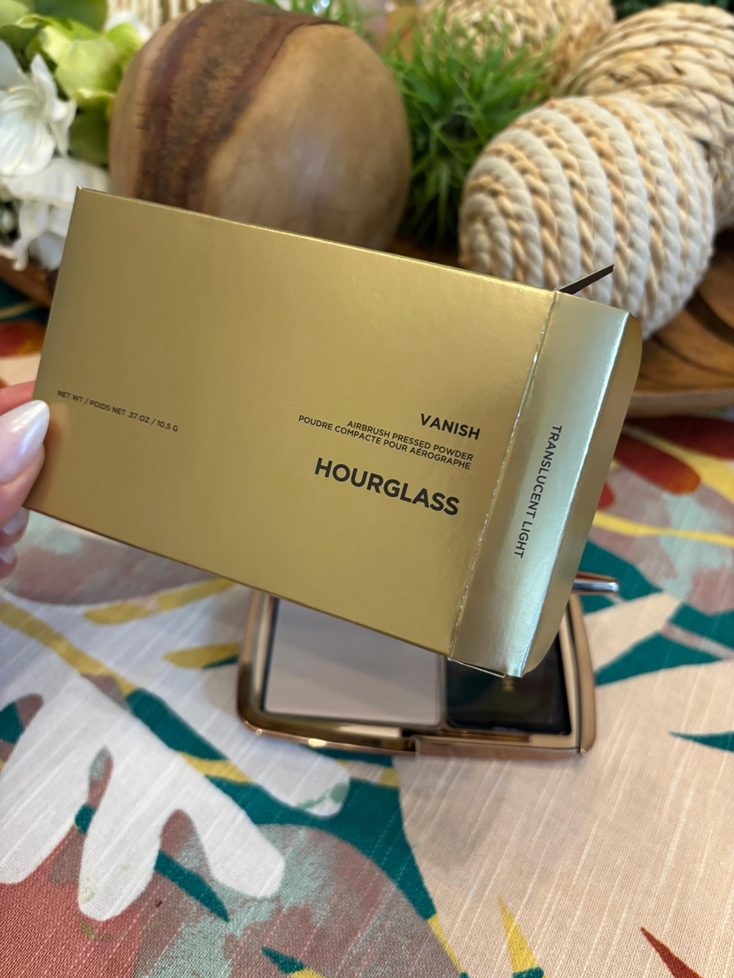 Hourglass Vanish Airbrush Pressed Powder - Translucent Light New