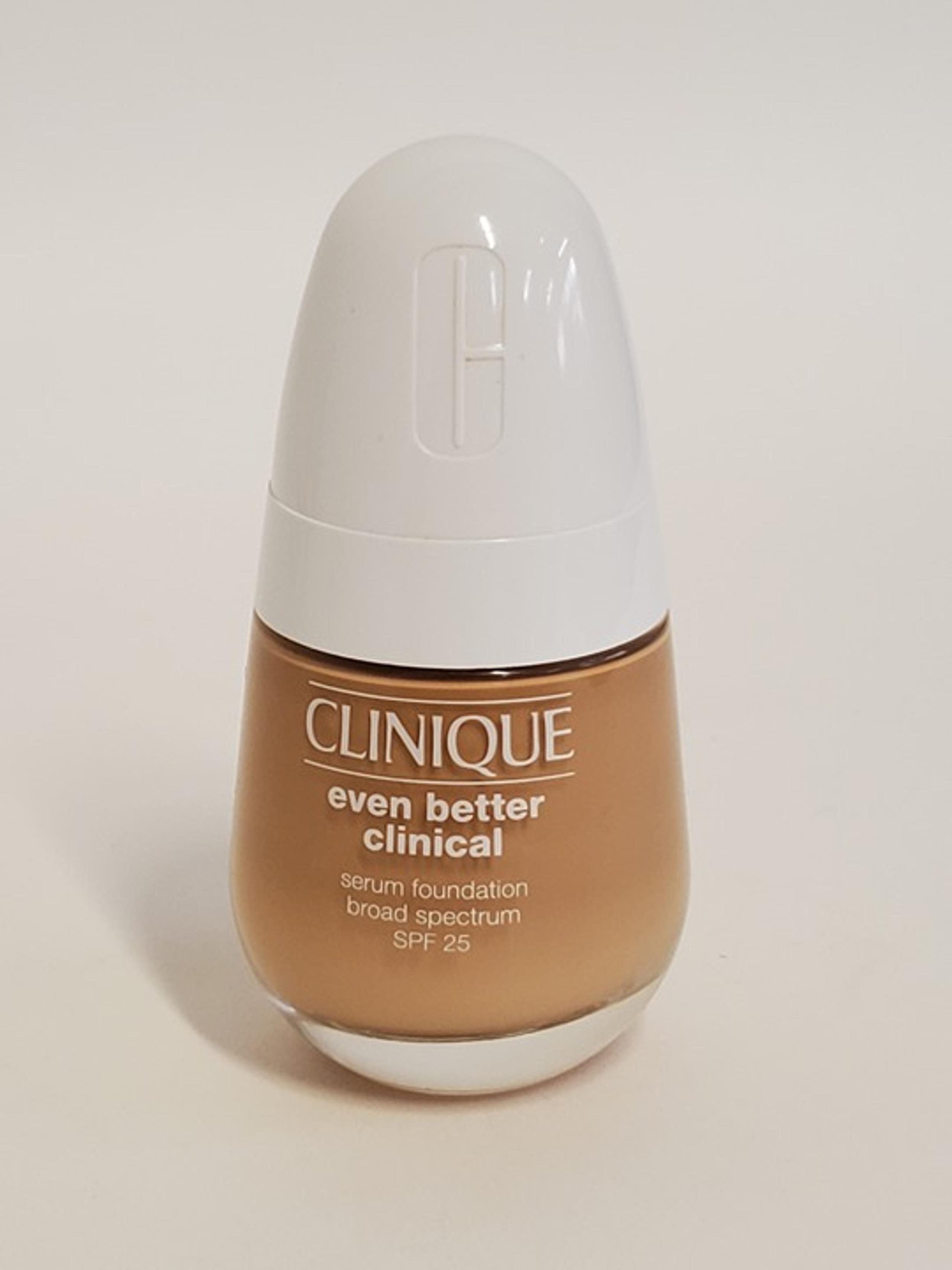 Clinique Even Better Clinical Serum Foundation SPF 25 1 Fl Oz Vanilla - Y77
