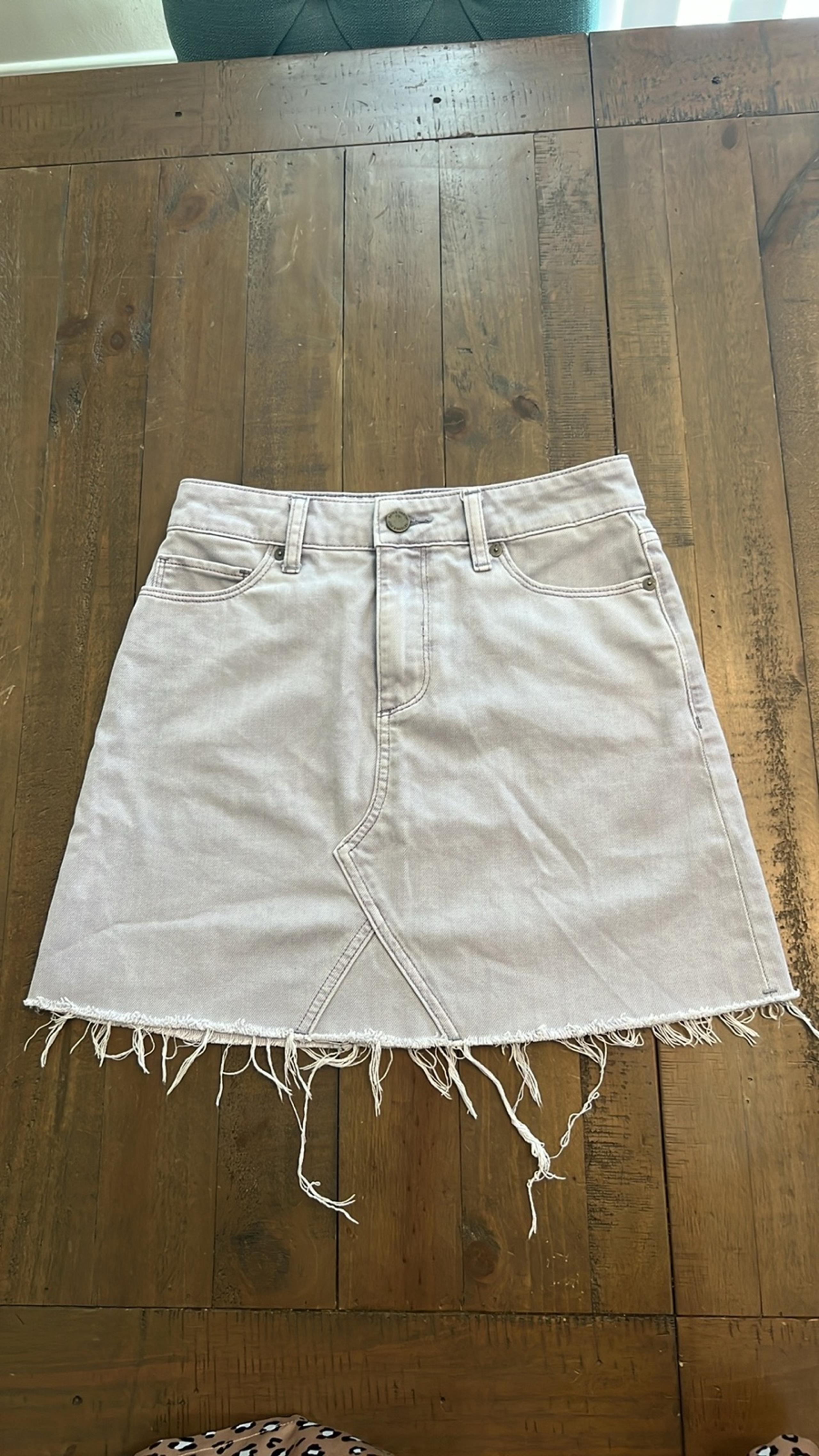 Paige Aideen Raw Hem Jean Skirt Pebble Gray Denim Women sz 25