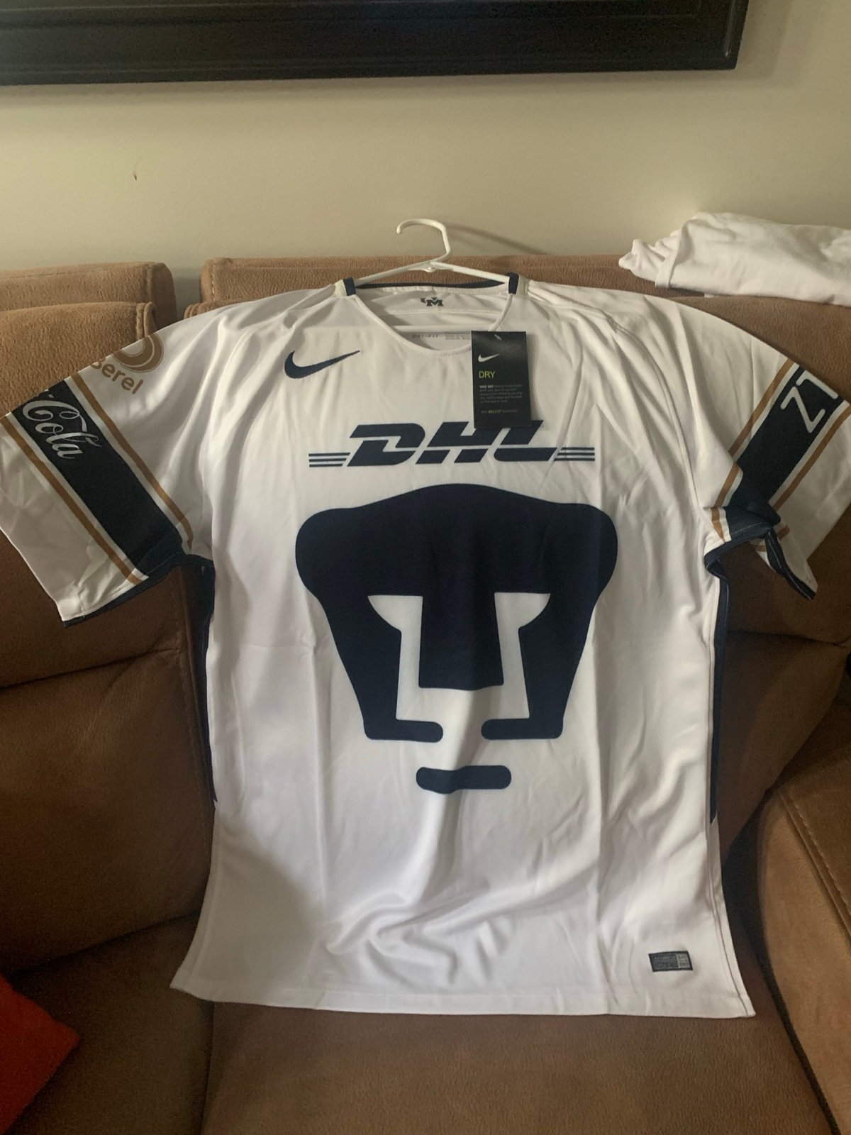 Pumas UNAM 17/18 jersey liga mx Mexico