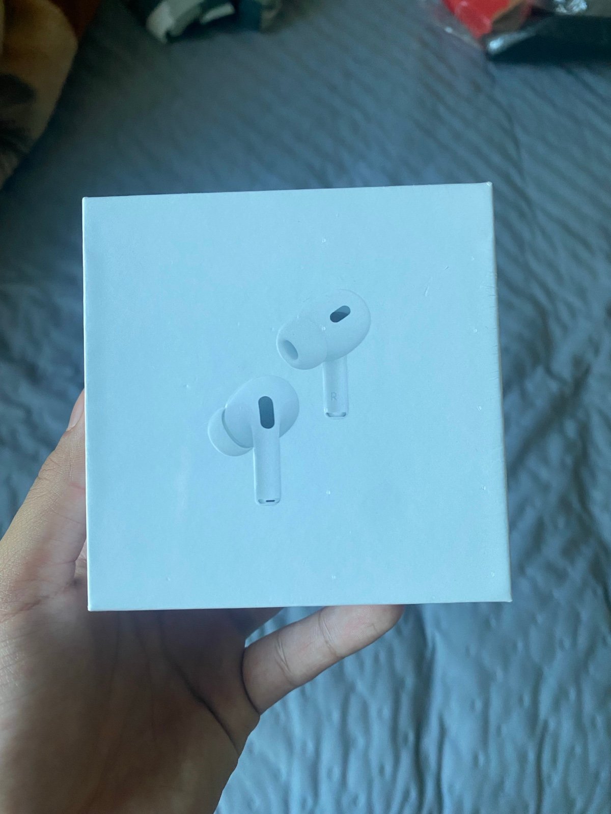Apple AirPods 2nd Generation with Charging Case