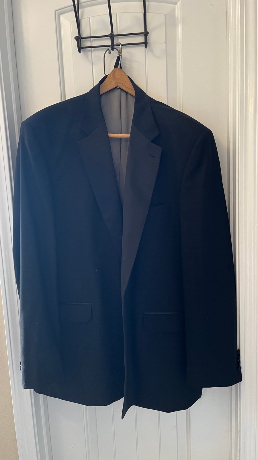 Stafford complete tuxedo with cummerbund