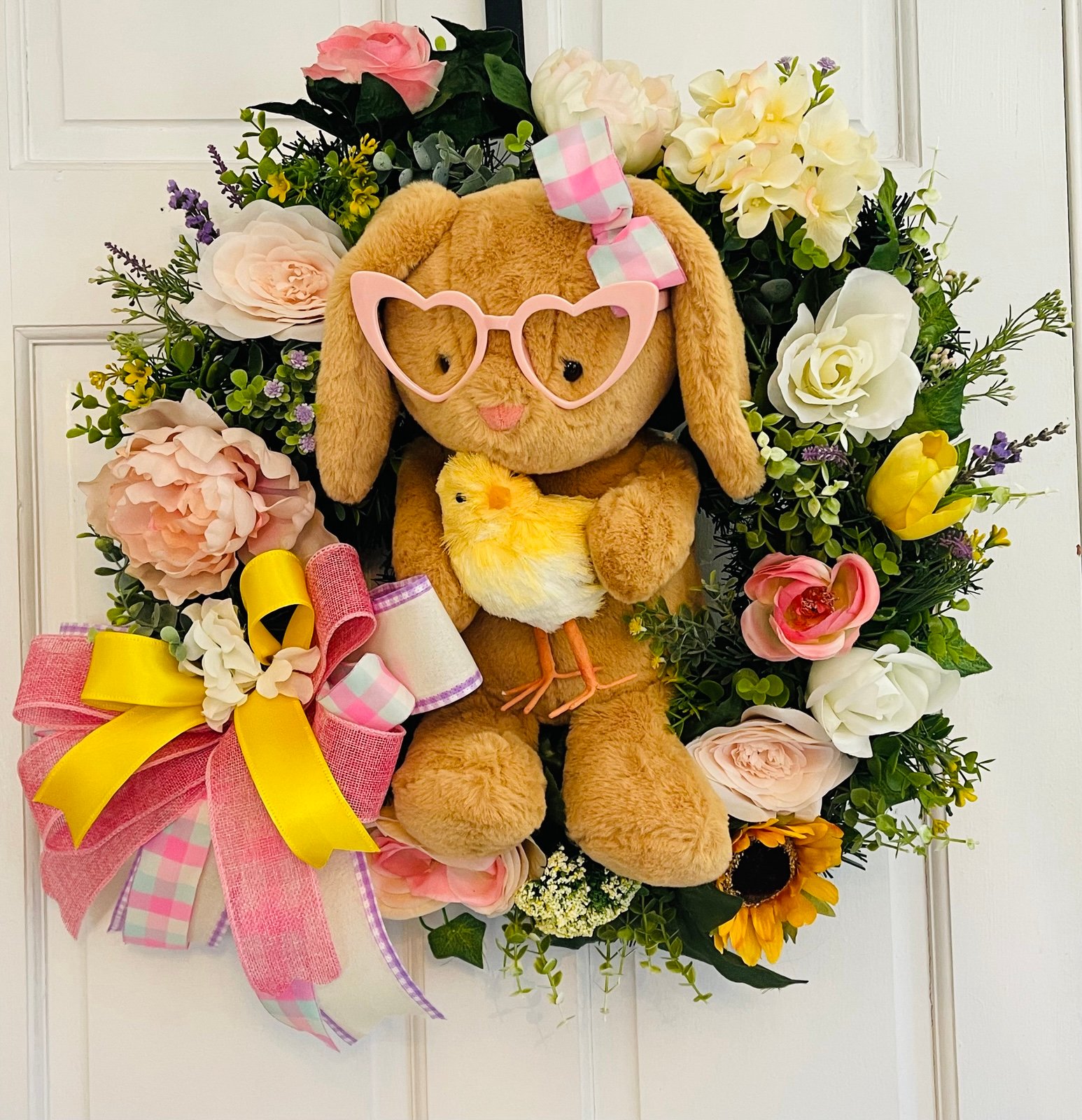 FREE SHIPPING Easter bunny wreath