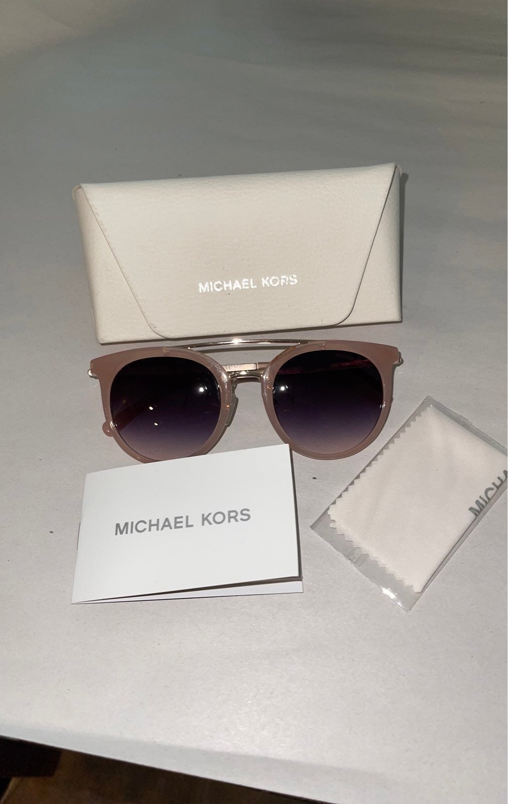 Michael Kors Sunglasses like new