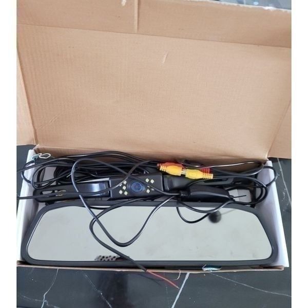 Vehicle back up camera mirror