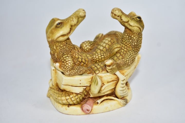 1997 VTG HARMONY KINGDOM Crocodile Box Figurine
