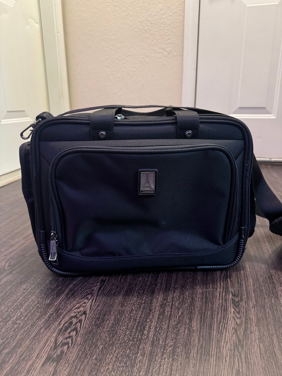 TravelPro Flight Crew 5 Large Tote