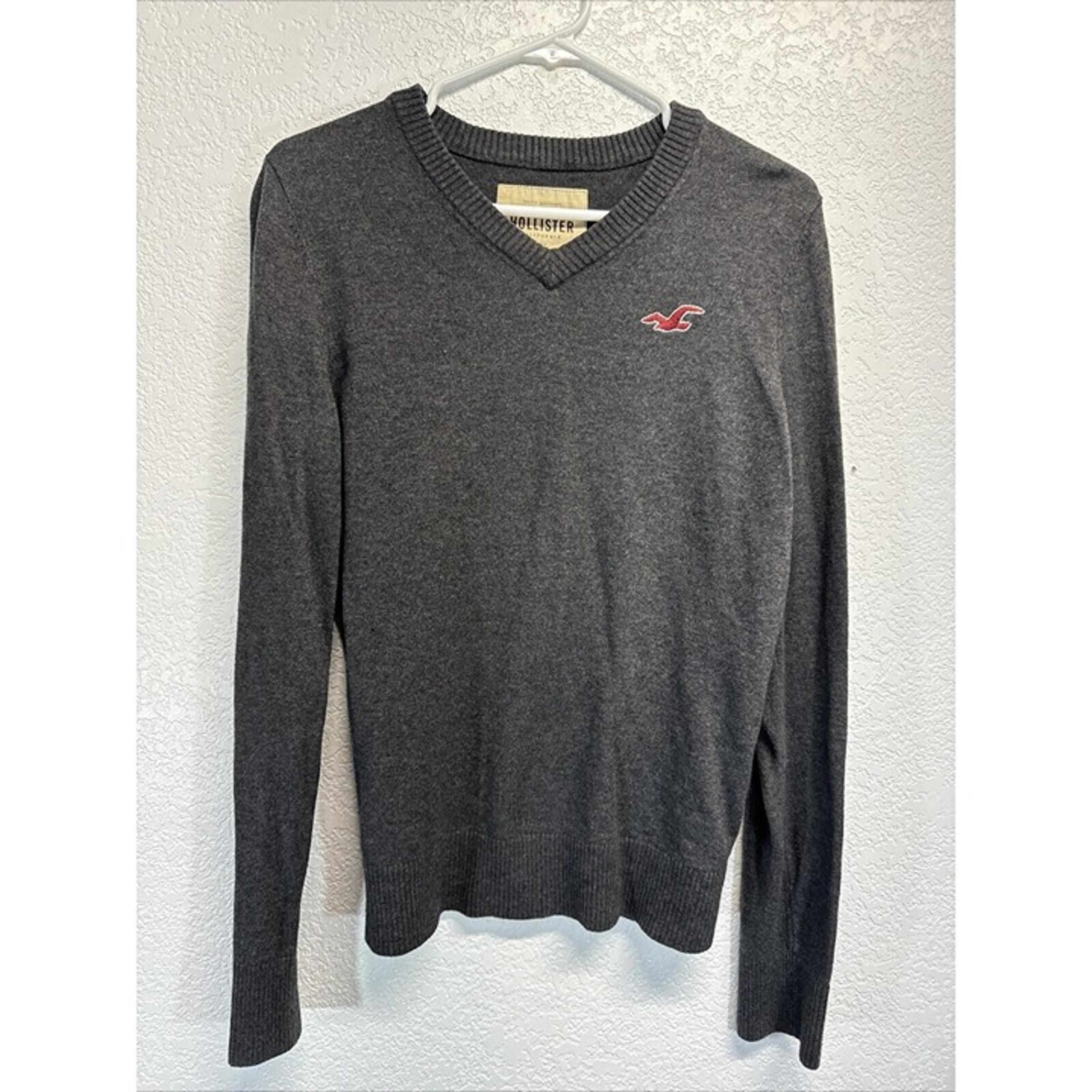 Hollister Classic Men V Neck Gray Sweater Red Logo Soft L/S Cotton Blend Large