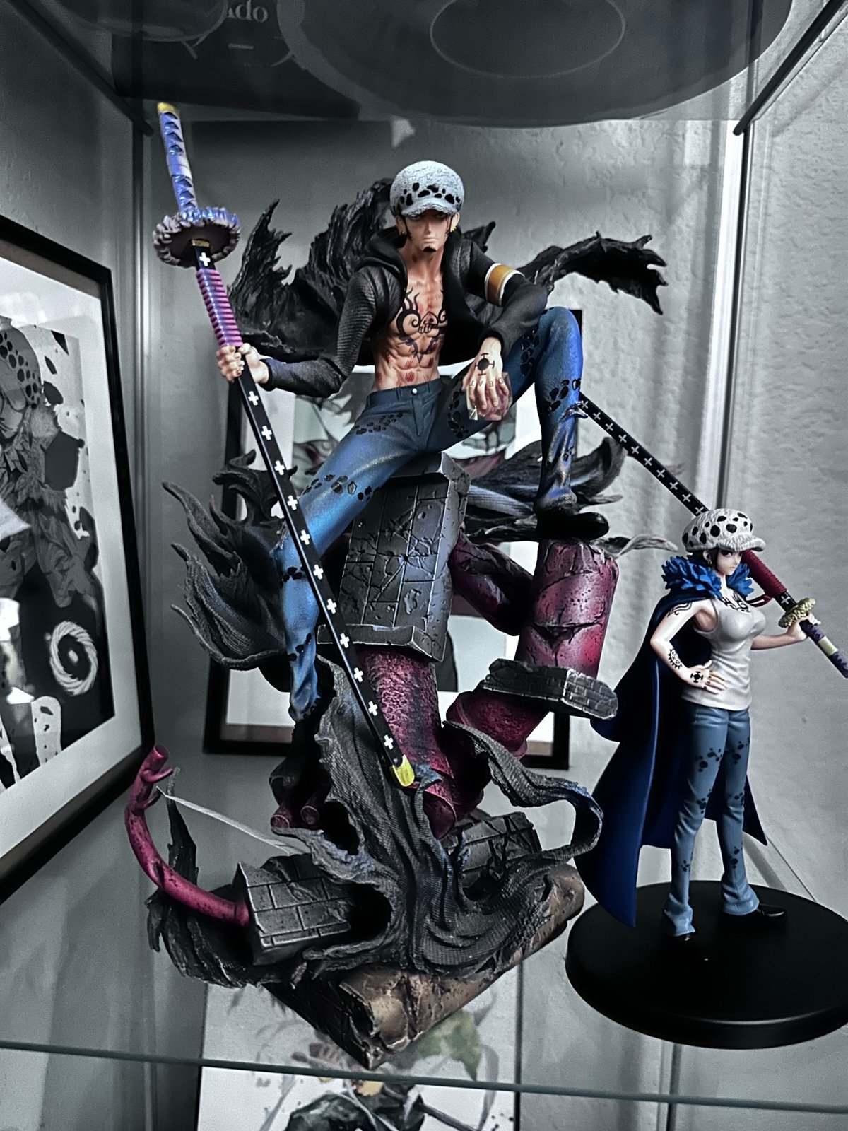 SuperBomb Studio Trafalgar D. Law Statue