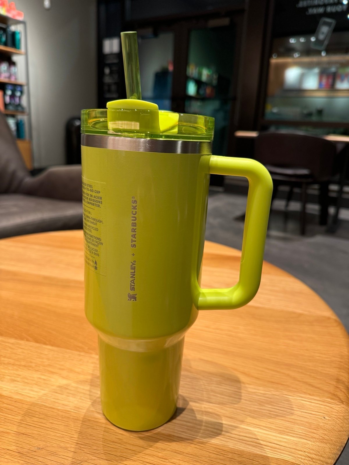 Stanley x Starbucks lime green 40 oz