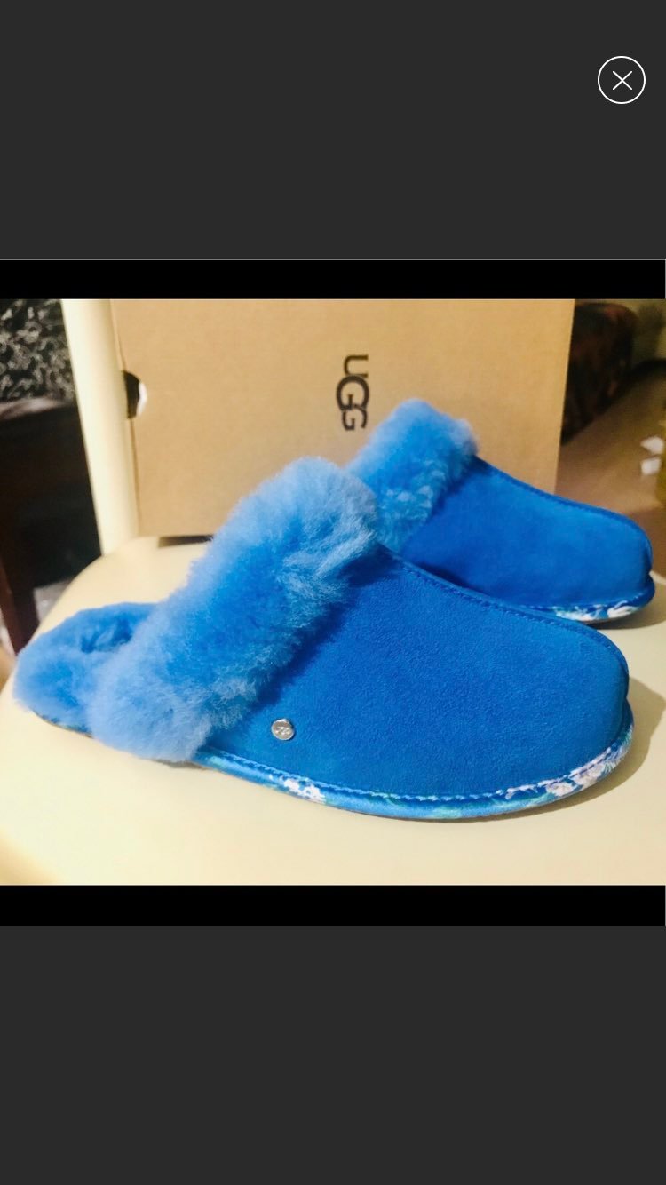 Ugg flower line slipper sz 6