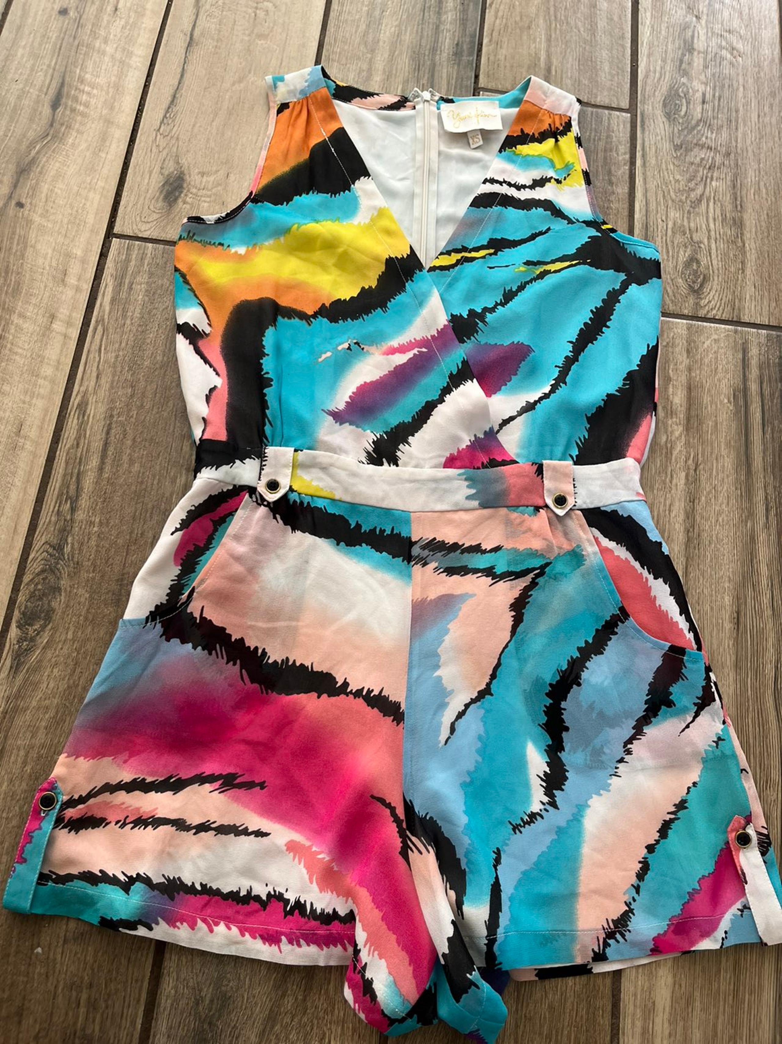 Yumi Kim shorts romper.. adorable size xs