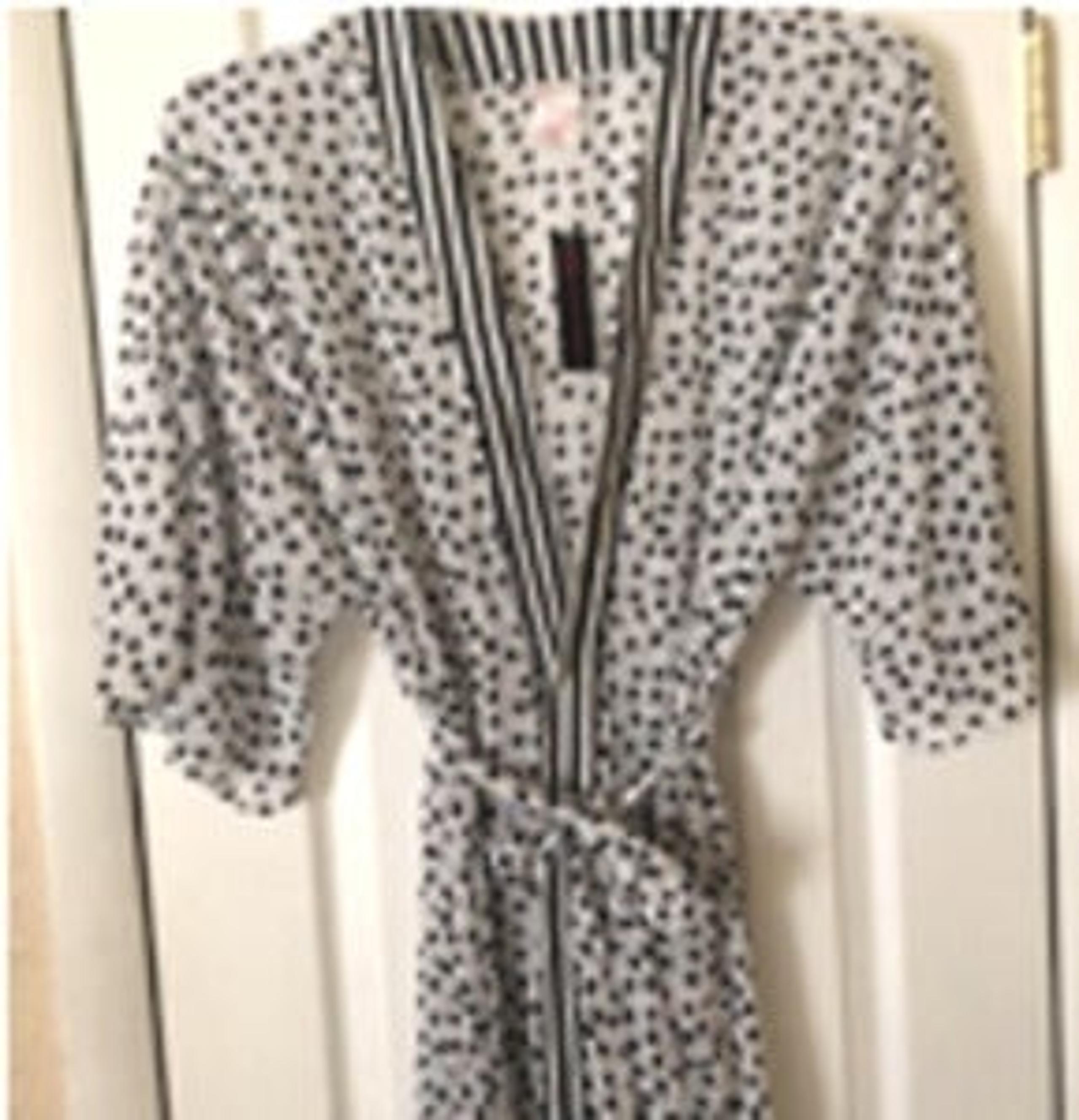 Kimono cover-up womens new size S-M polyester No Boundaries stripe dot