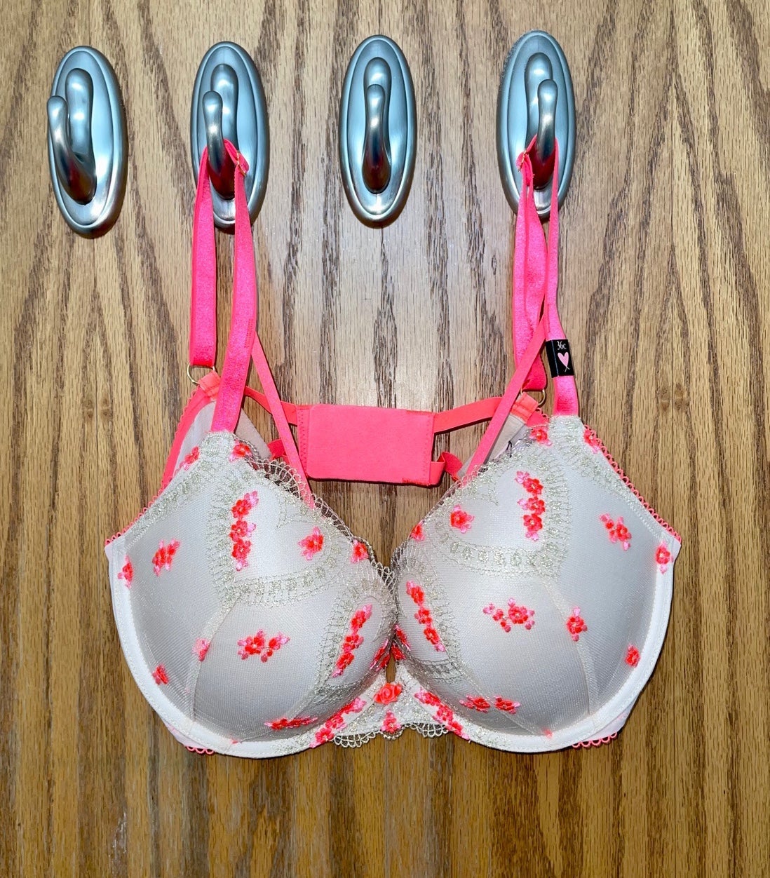 Victoria’s Secret Dream Angels Bra/Thong Set 36C/M