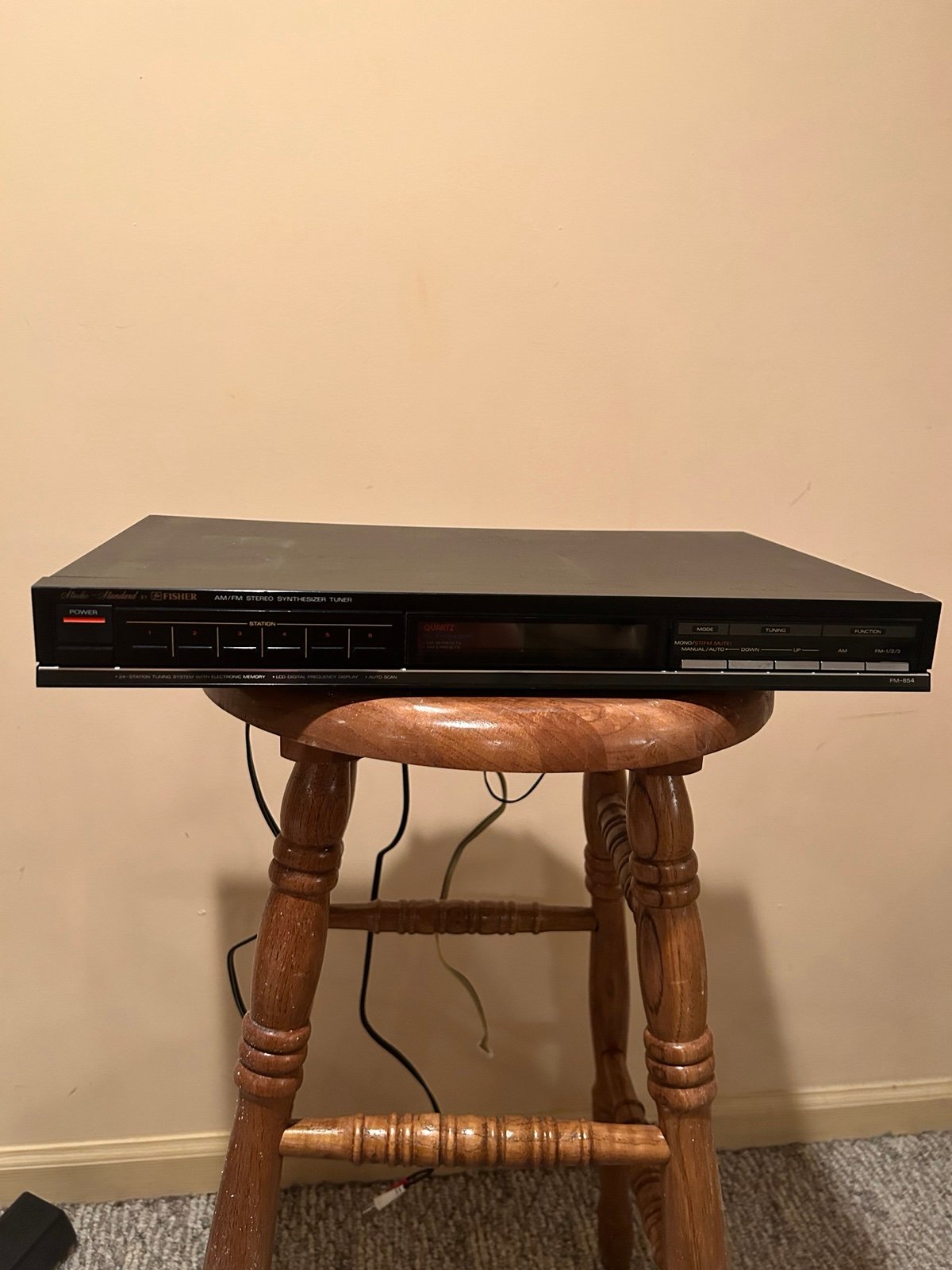 Studio Standard by Fisher FM-854 Synthesized Tuner
