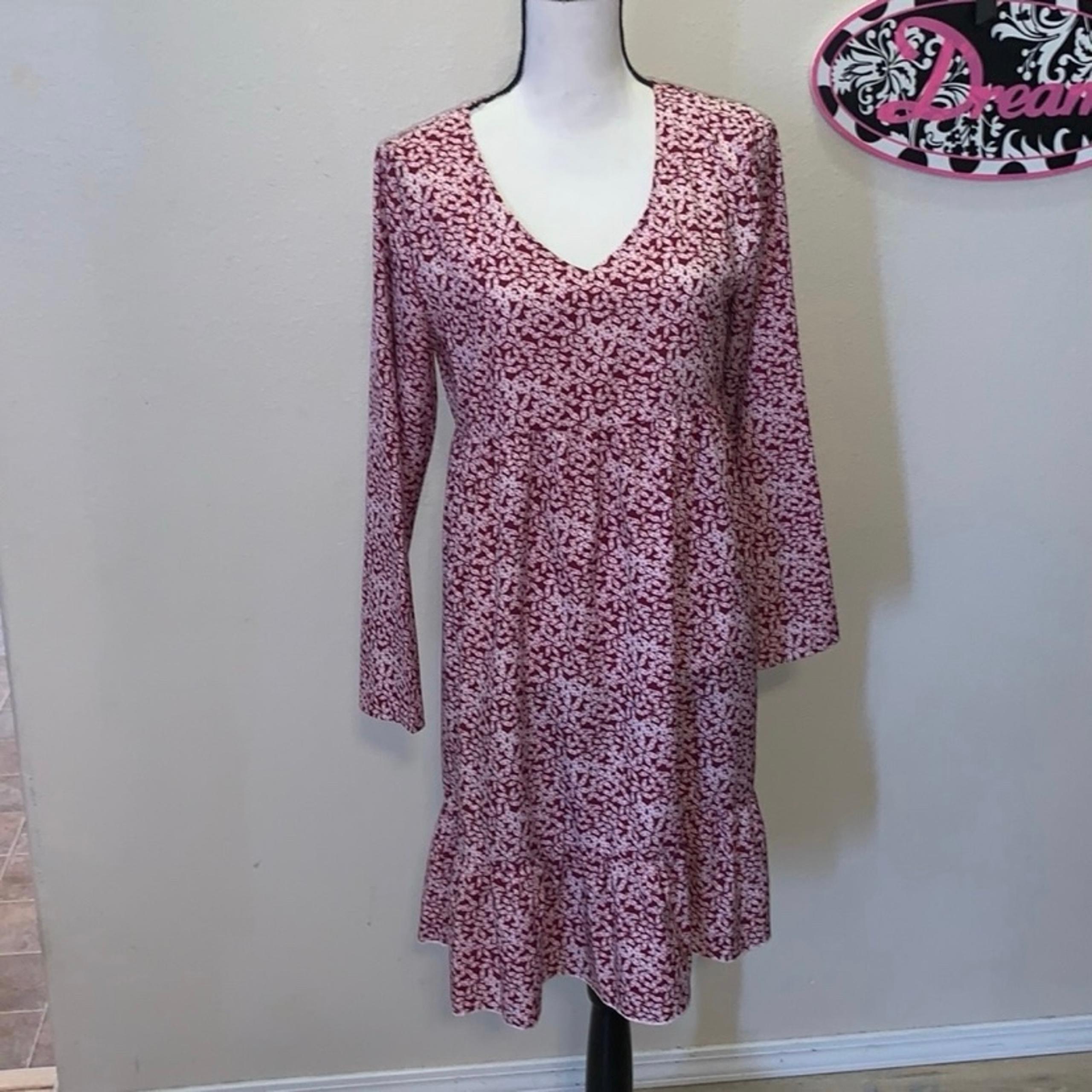 Red pink pattern lightweight long sleeve v-neck midi dress