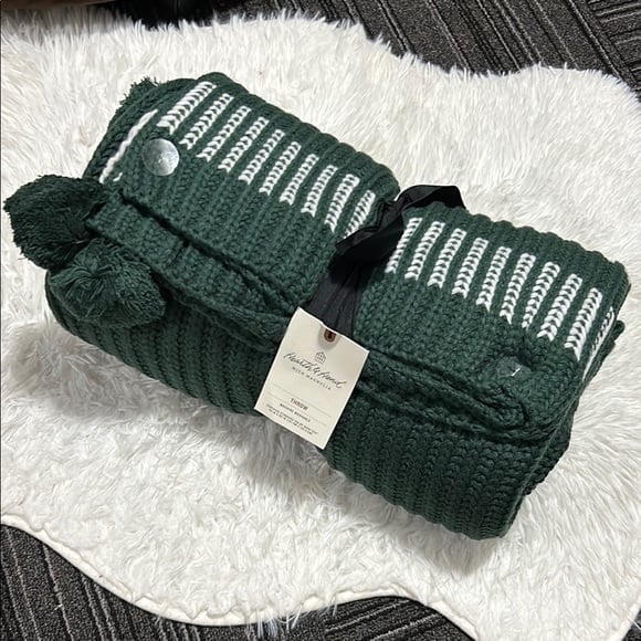 Hearth & Hand with Magnolia for Target Green Chunky Christmas Throw Blanket NEW