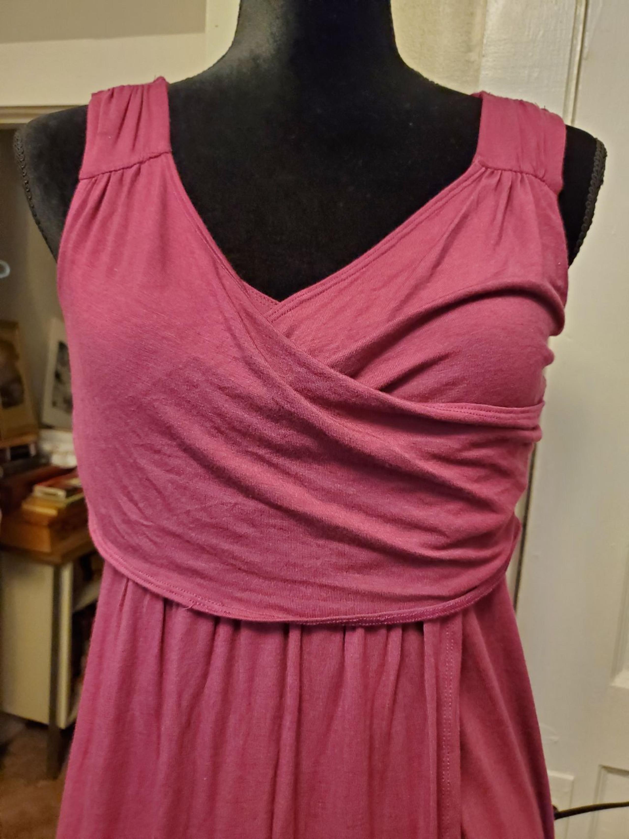 NWT Daisy Fuentes Inspire Jersey Knit Dr