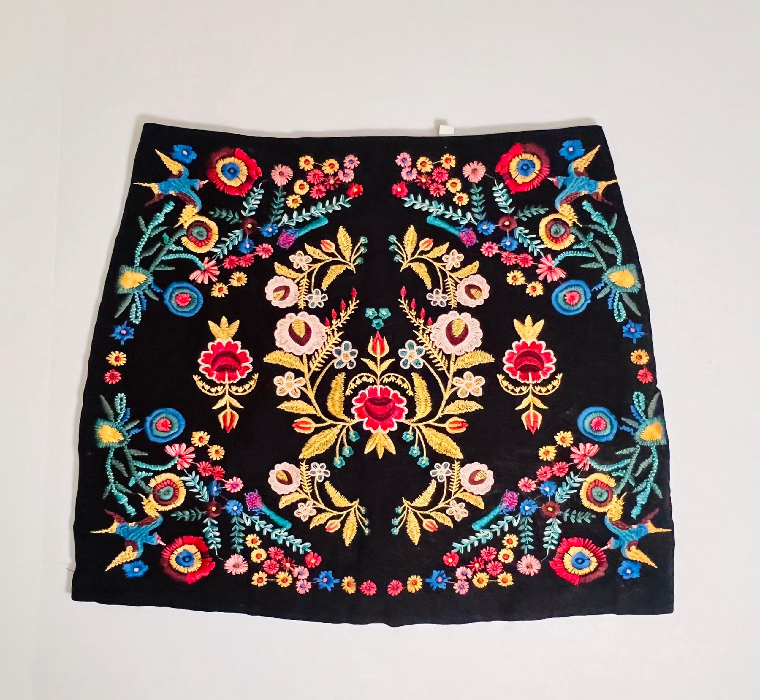 Umgee Embroidered Black Mini Skirt size M