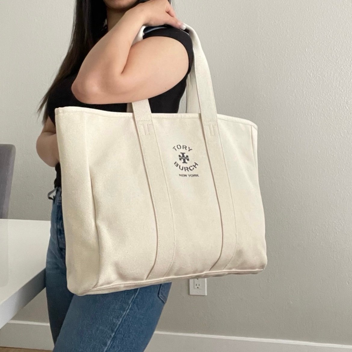 新作★Tory Burch Canvas Tote 156476 Tory Burch] CANVAS TOTE 156476 0524 Blue Dahlia [Outlet] | eBay