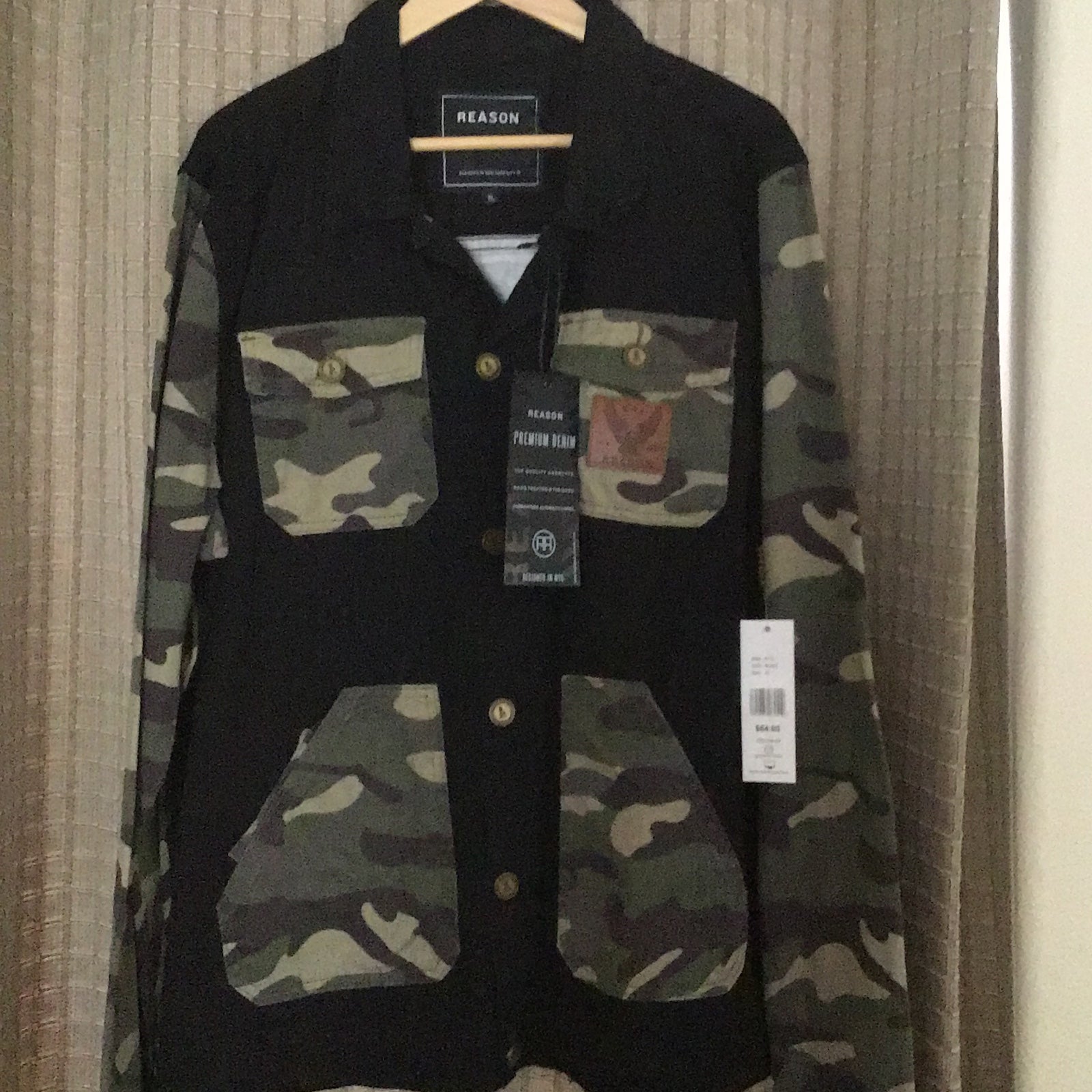 Reason Mens Camouflage Long Sleeve FullJacket Size Large
