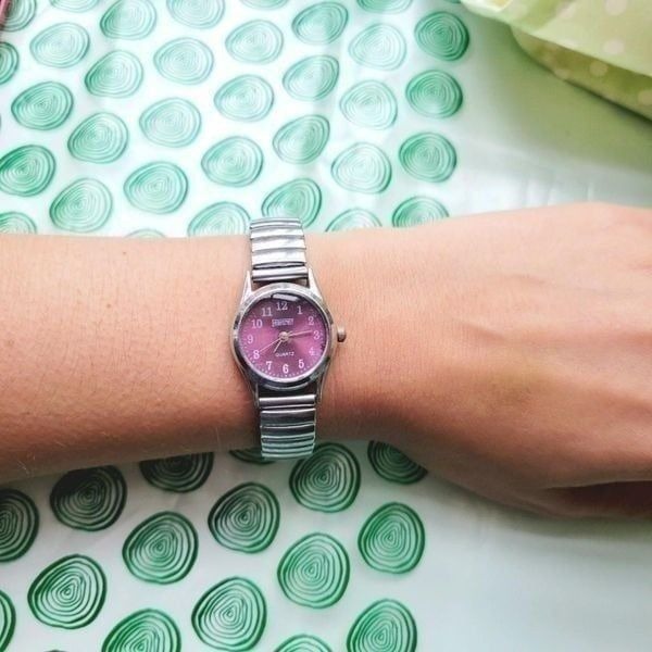 Vintage Featurely Quartz Silver Burgundy Stretch Watch