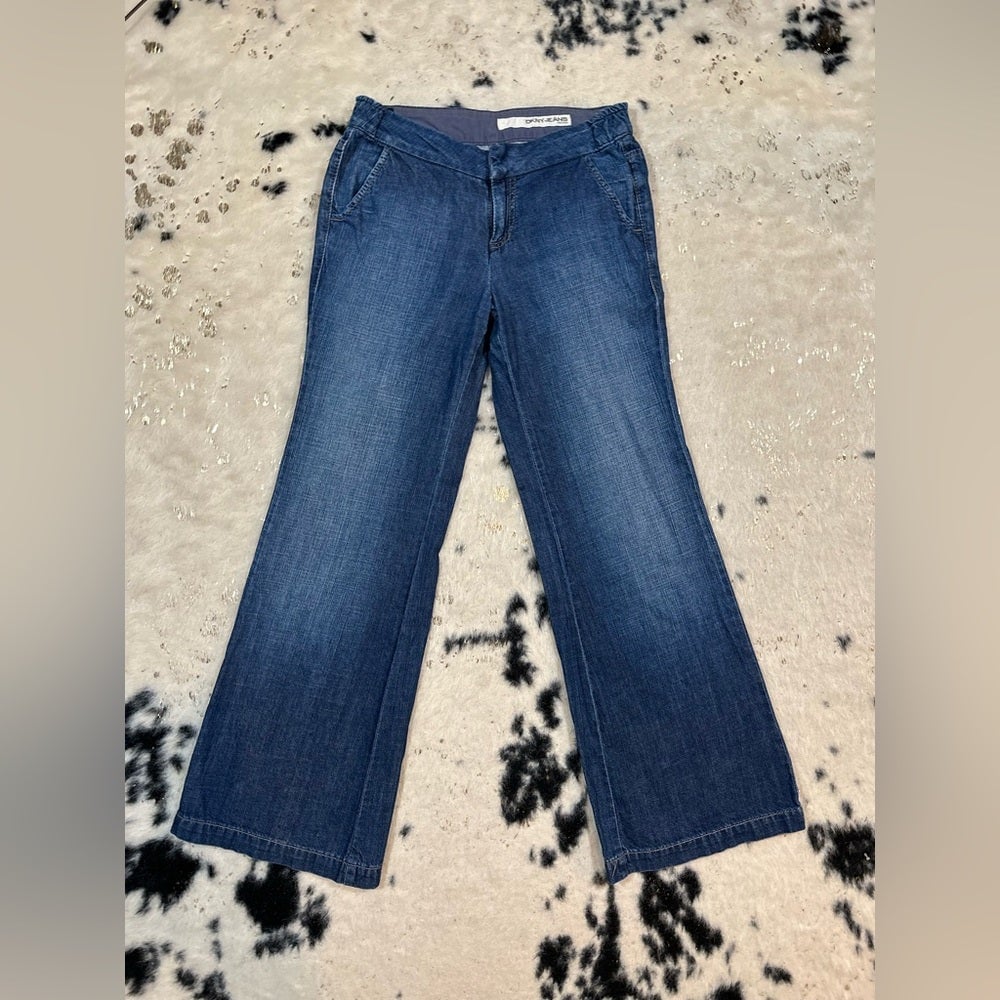 DKNY Women’s Vintage Y2K Low Rise Medium Wash Trouser Denim Jeans Size 2 Petite