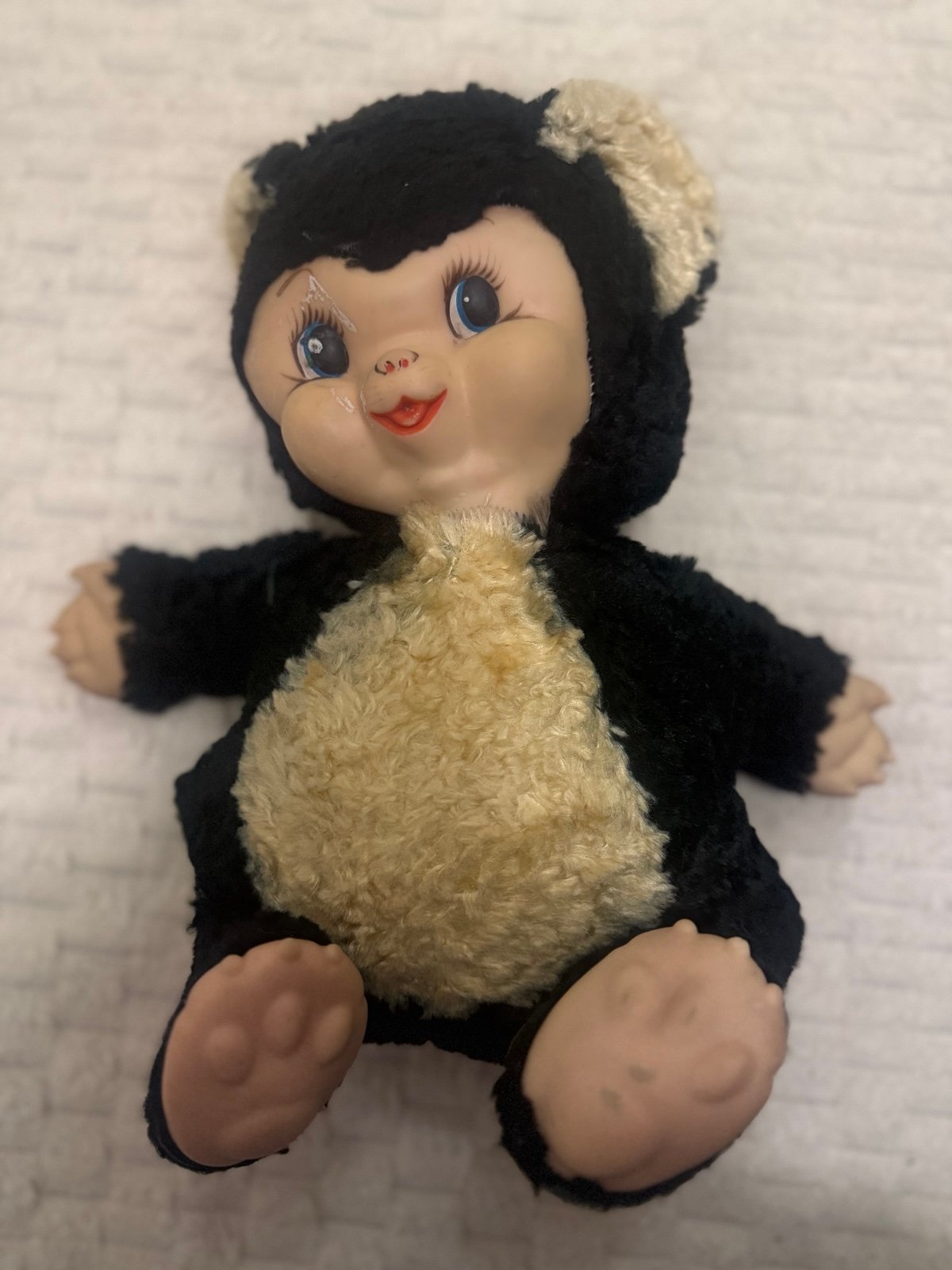 Rushton, Rubber Face Bear