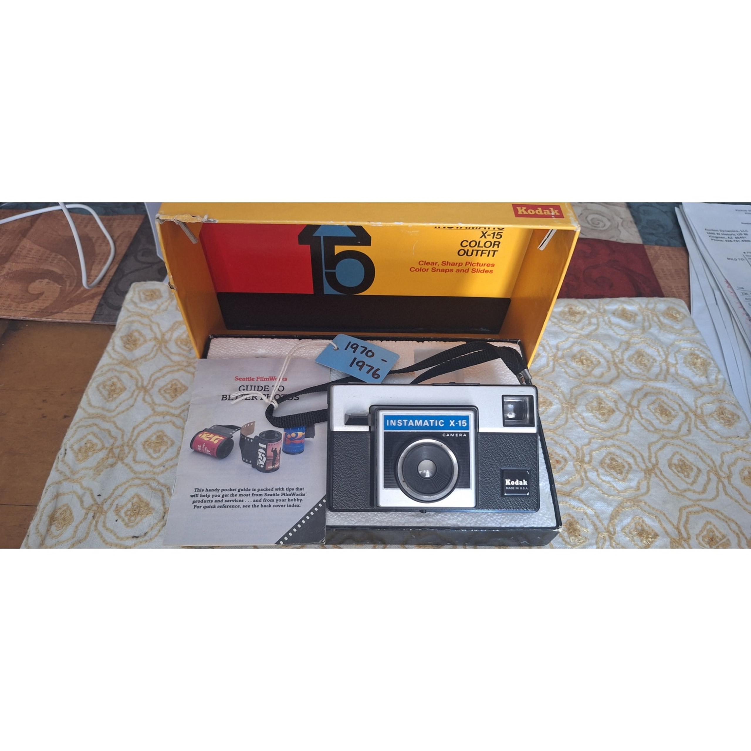 Vintage Kodak Instamatic X-15 Point & Shoot Film Camera w/Box  & Manual