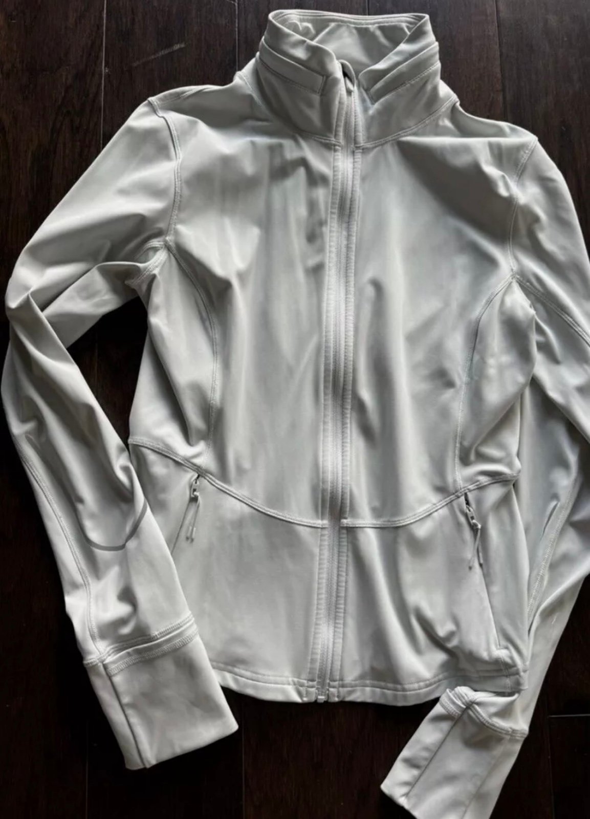 lululemon Nulux Run jacket With Hood And Hand Covers women Size 6 EUC Vapor