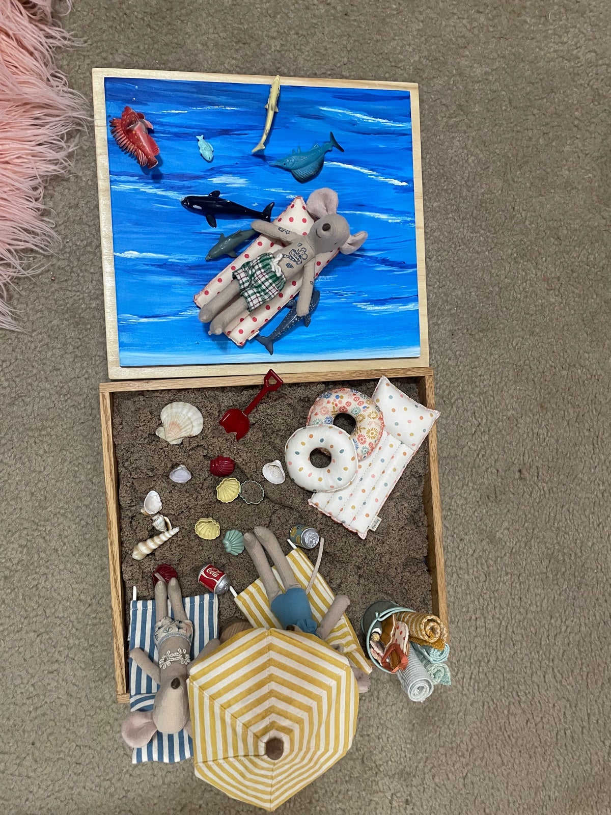 Beach sand box